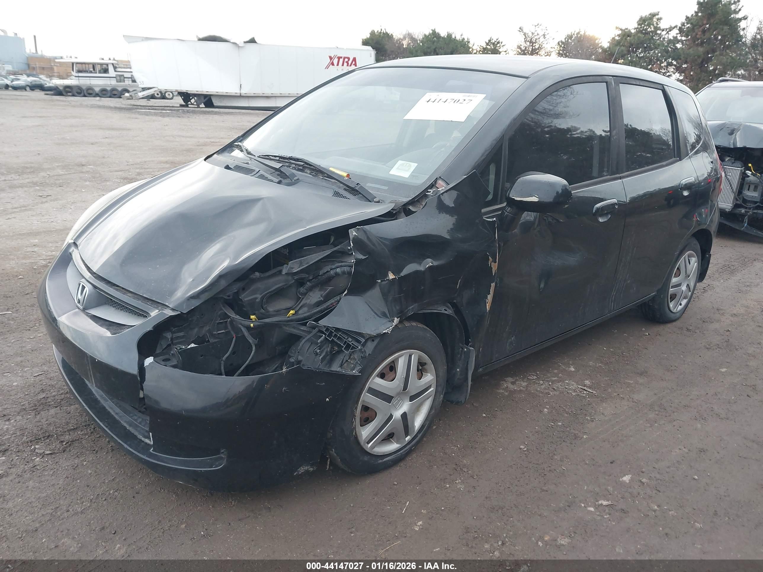 HONDA FIT image 2