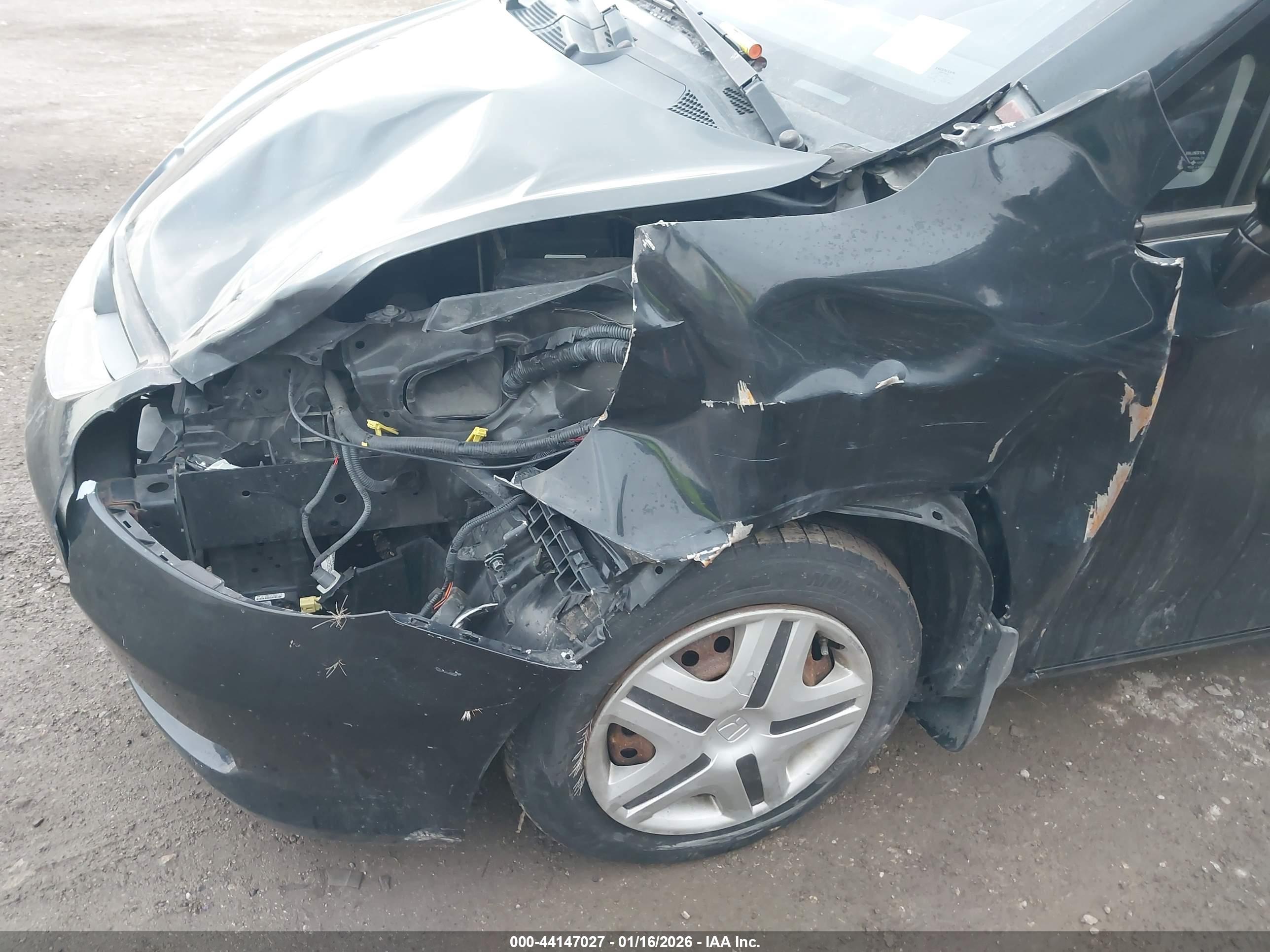 HONDA FIT image 6