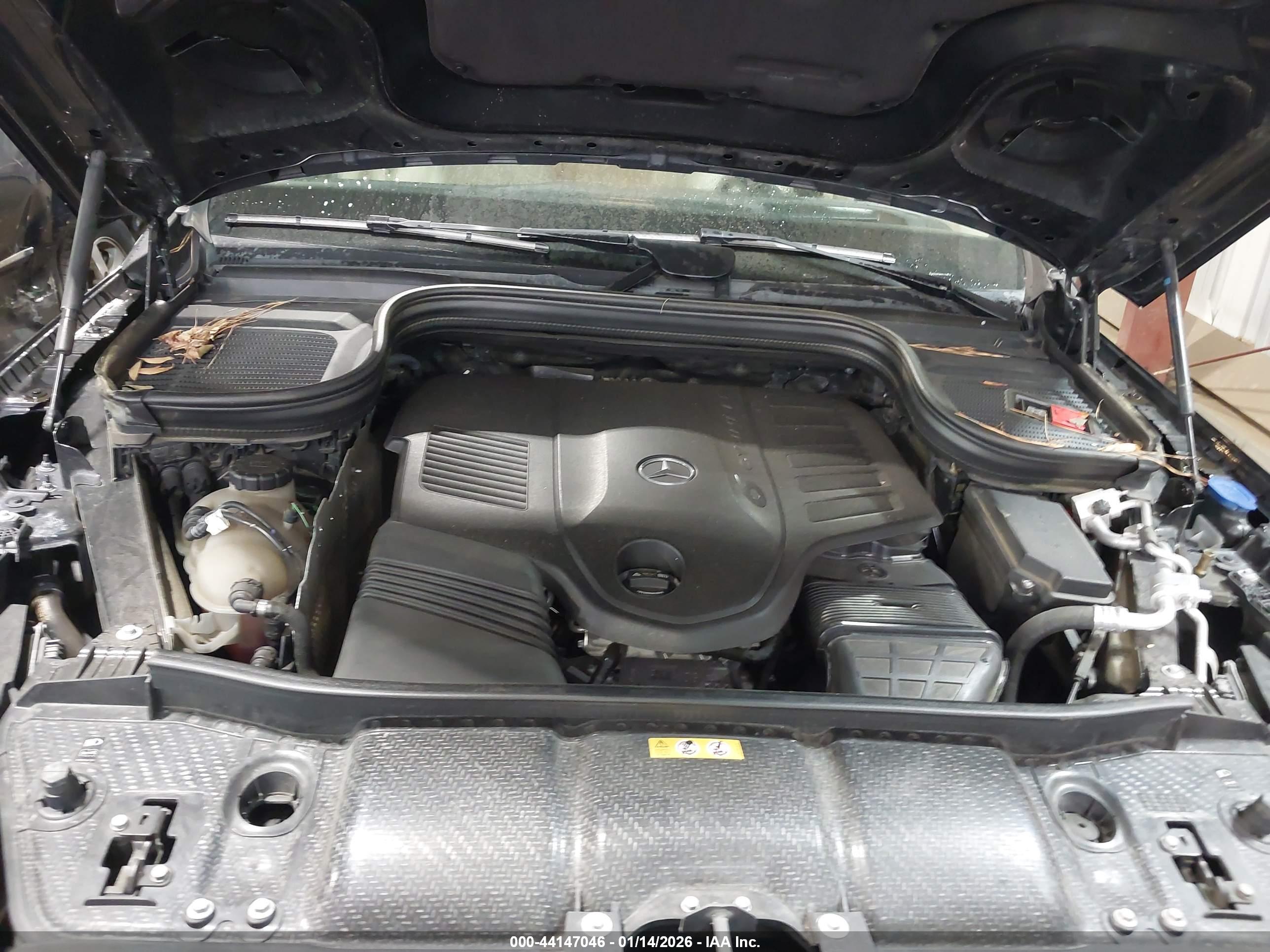 MERCEDES-BENZ GLS image 10