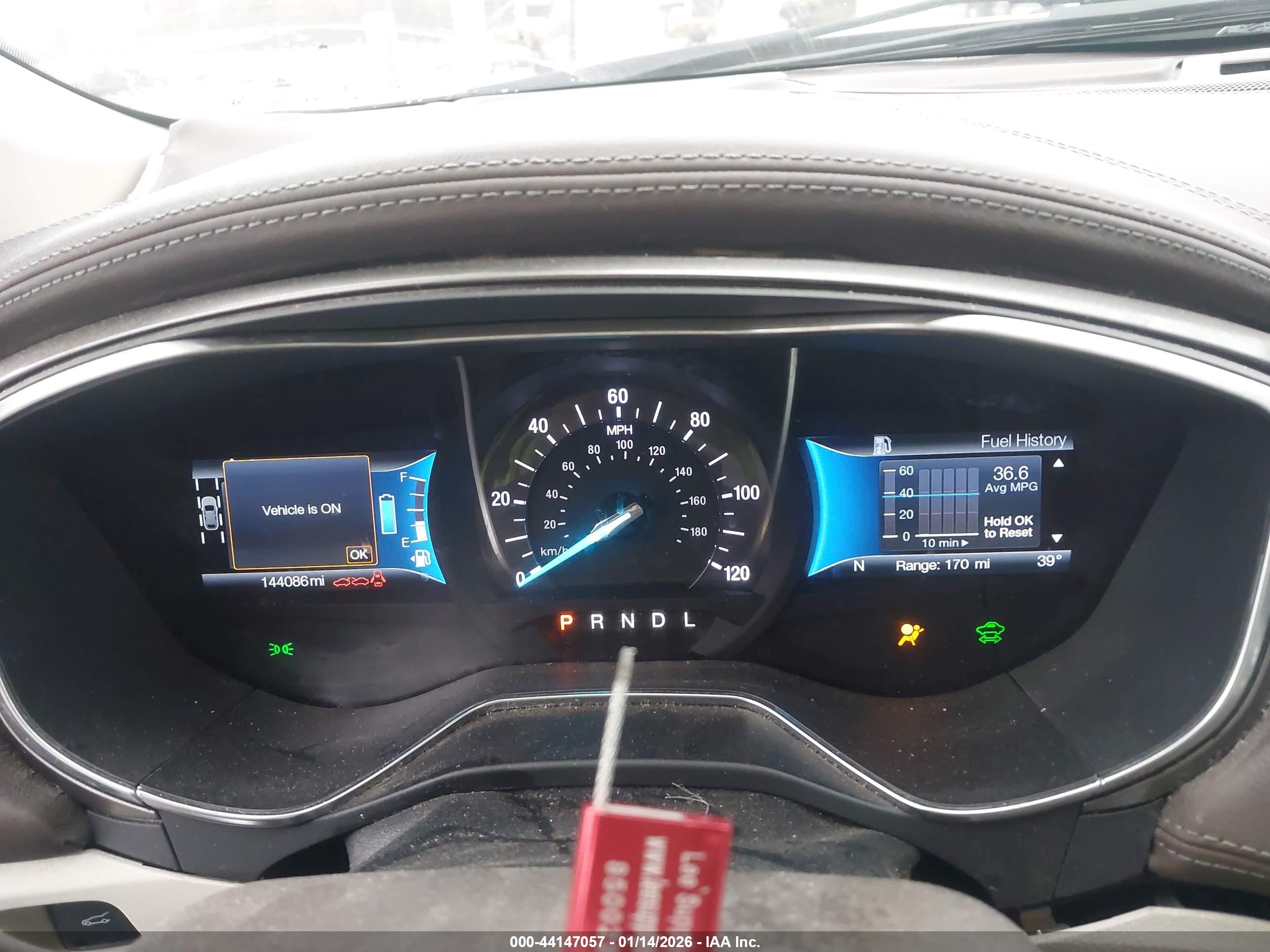 FORD FUSION image 7