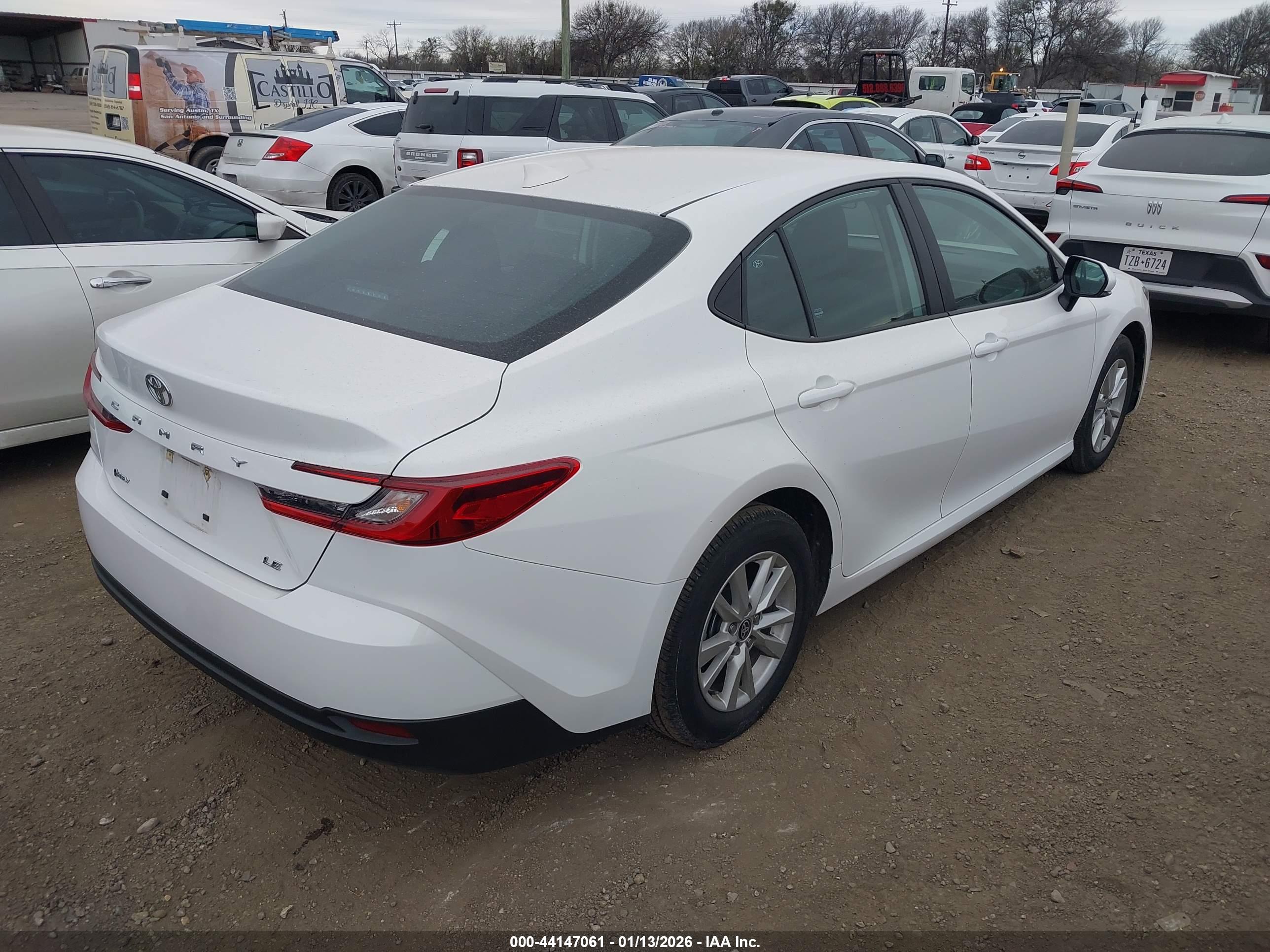 TOYOTA CAMRY image 4