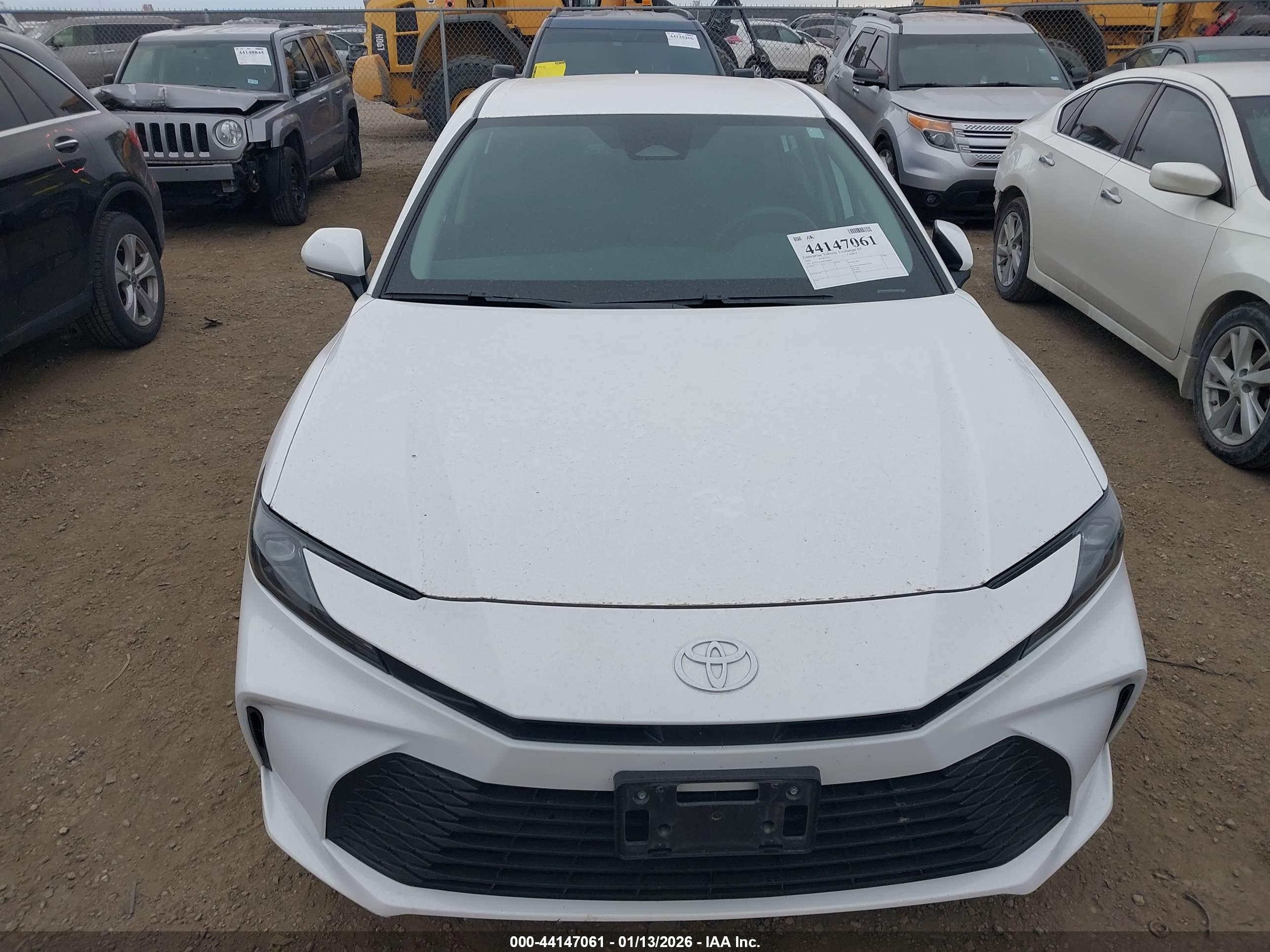 TOYOTA CAMRY image 6