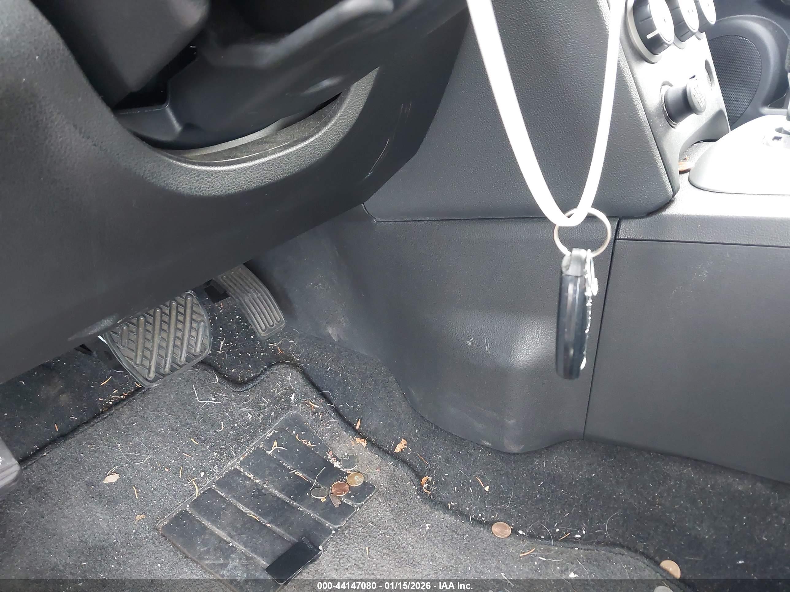 NISSAN ROGUE image 11
