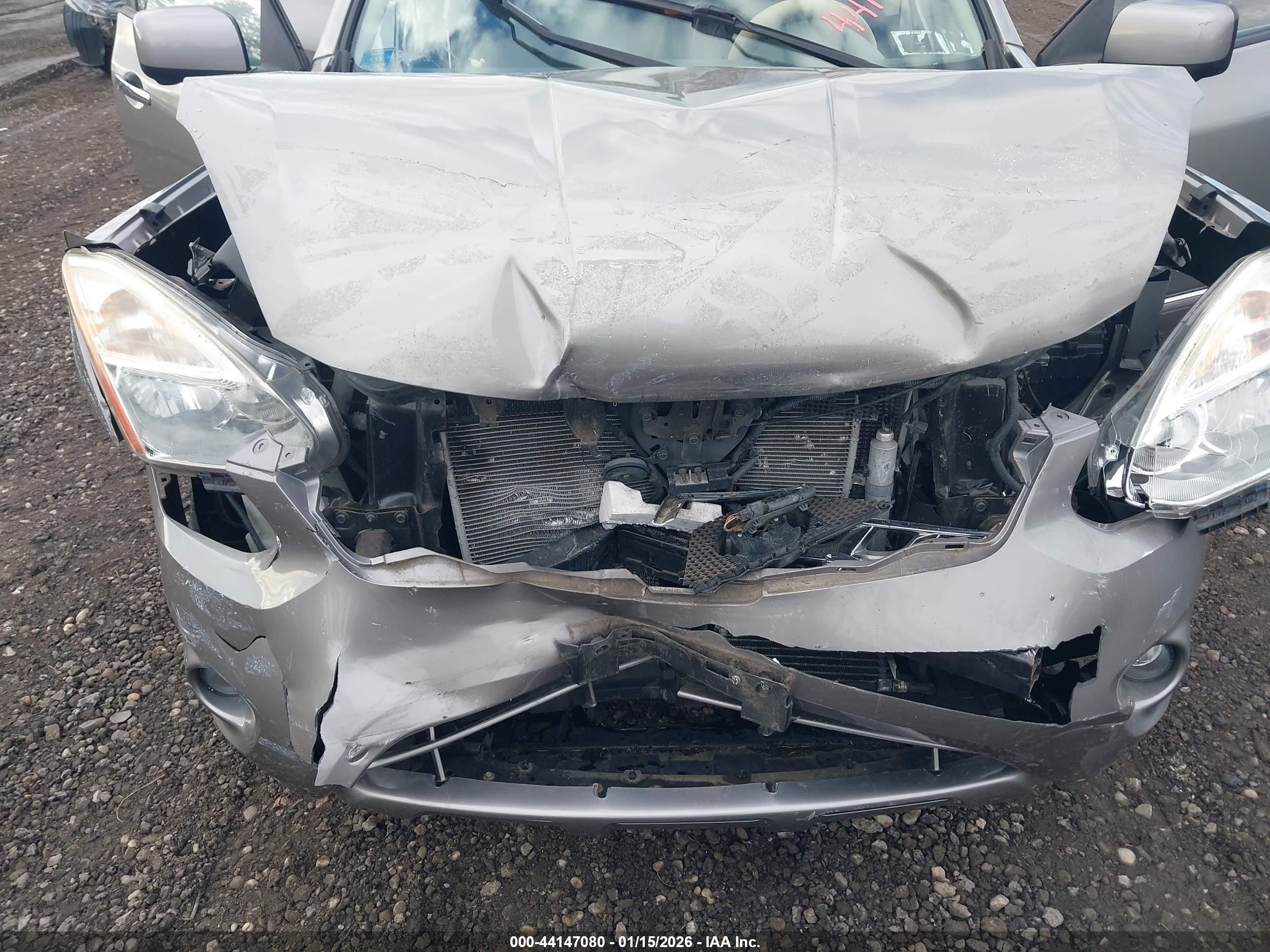 NISSAN ROGUE image 6