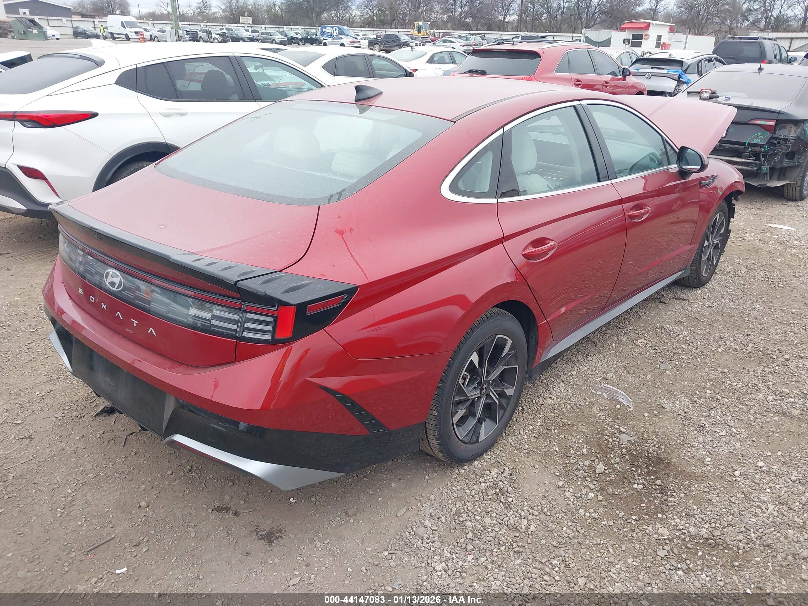 HYUNDAI SONATA image 4