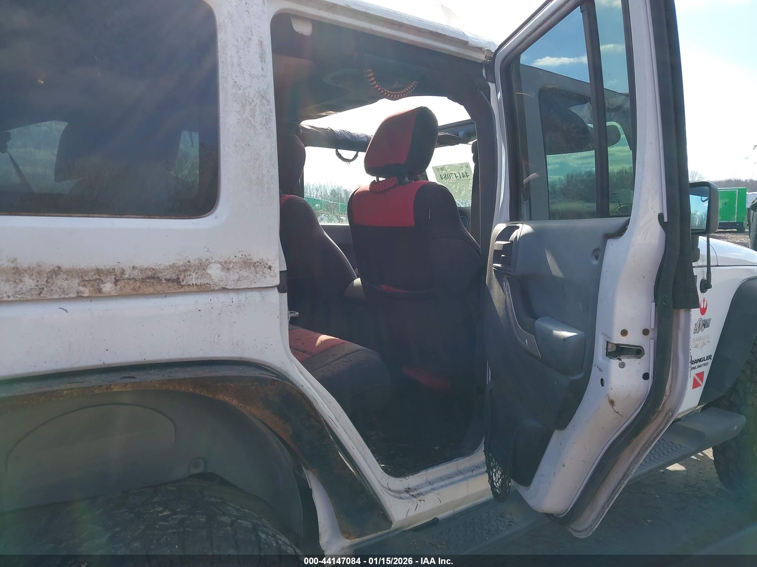 JEEP WRANGLER image 8