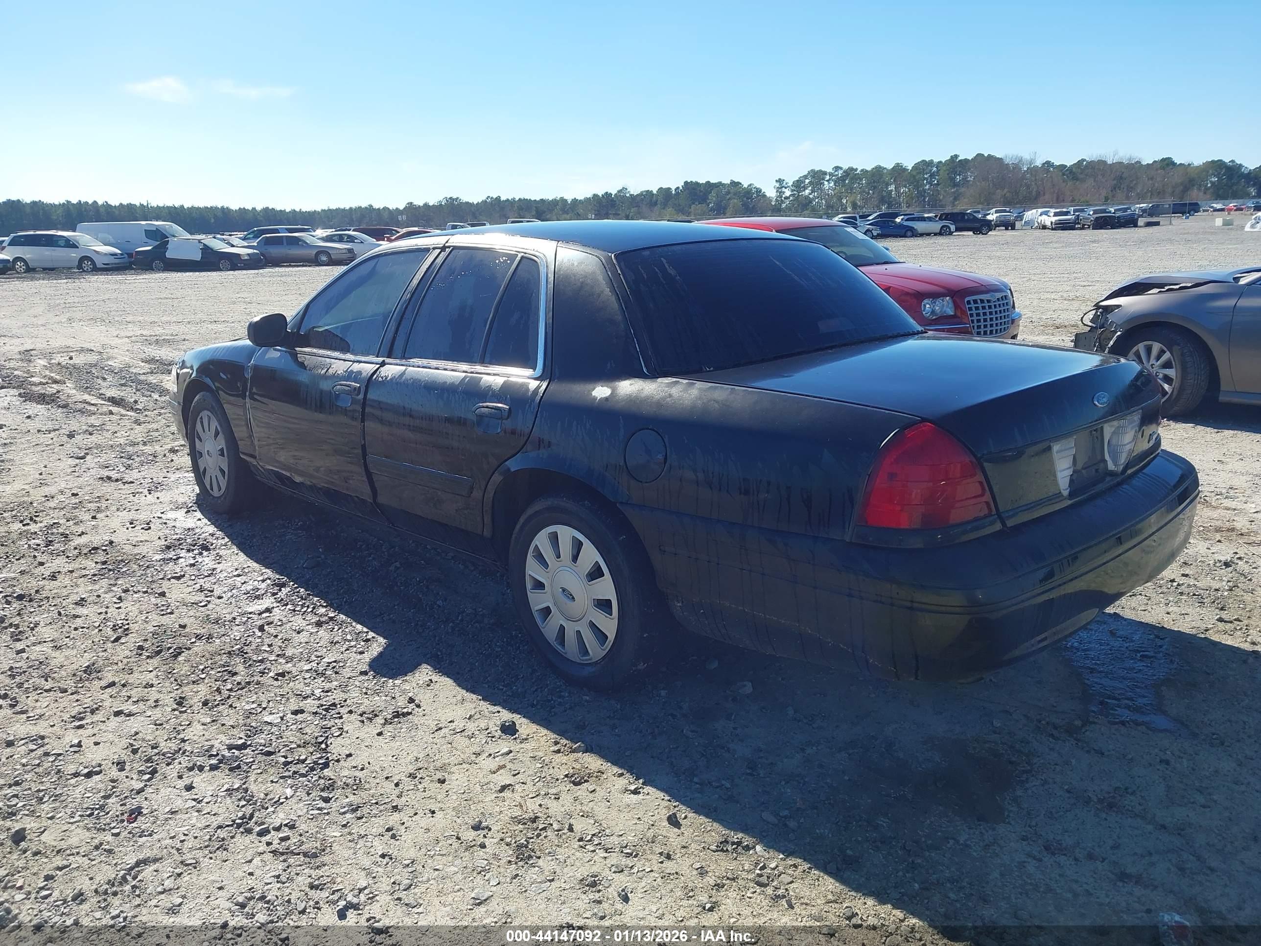 FORD CROWN image 3