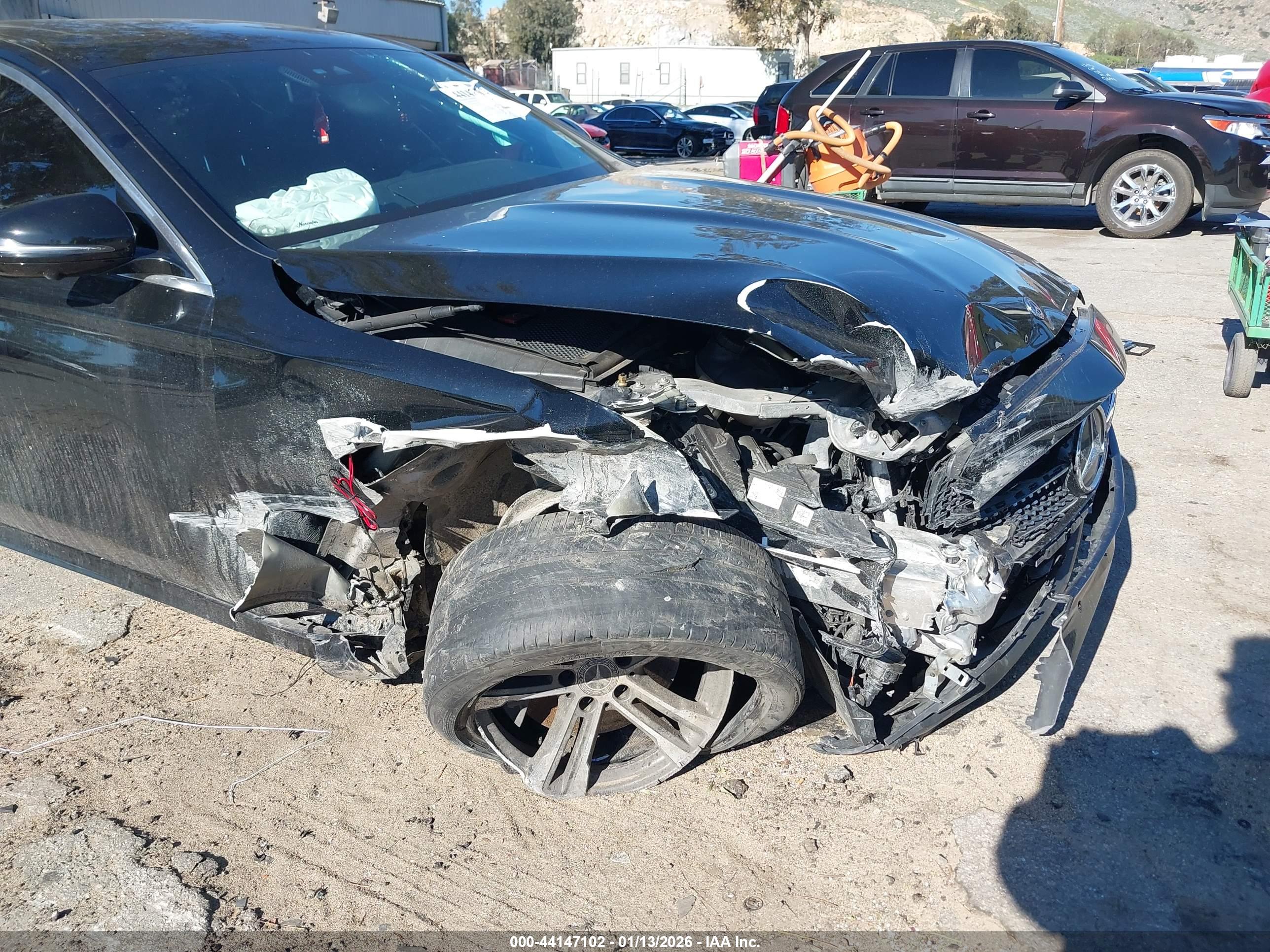 MERCEDES-BENZ E image 6