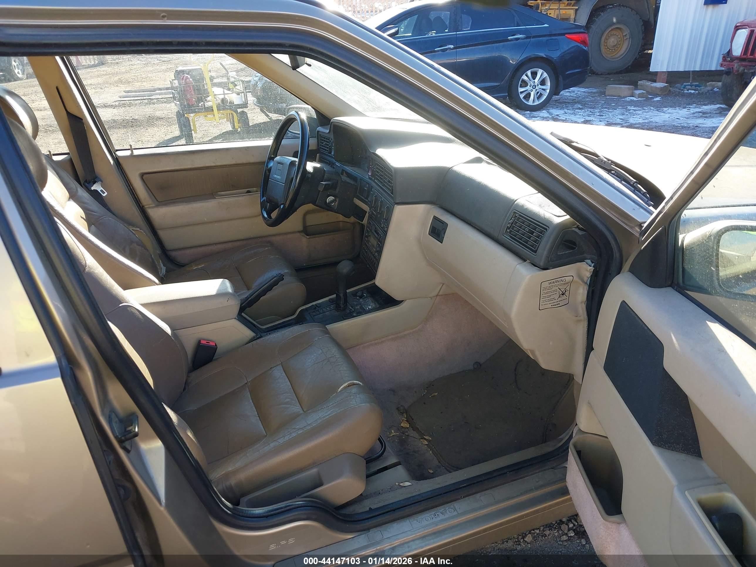 VOLVO 850 image 5