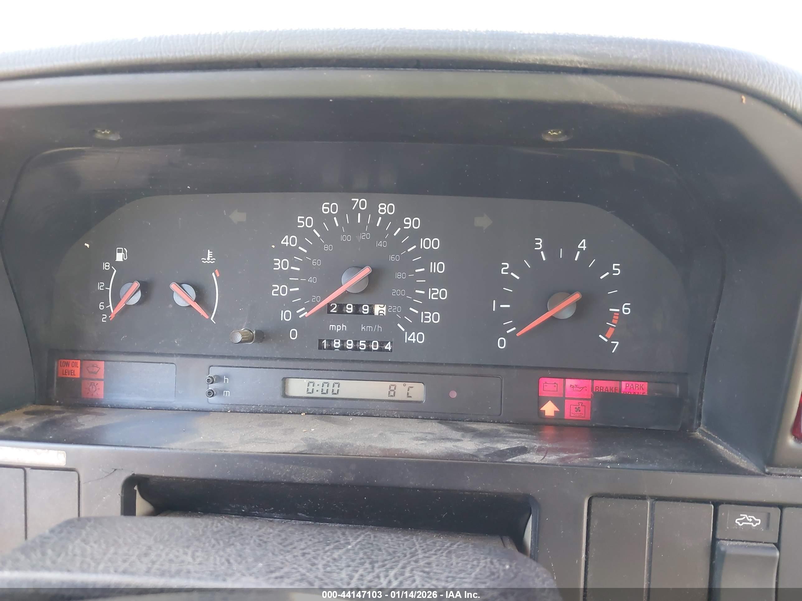 VOLVO 850 image 7