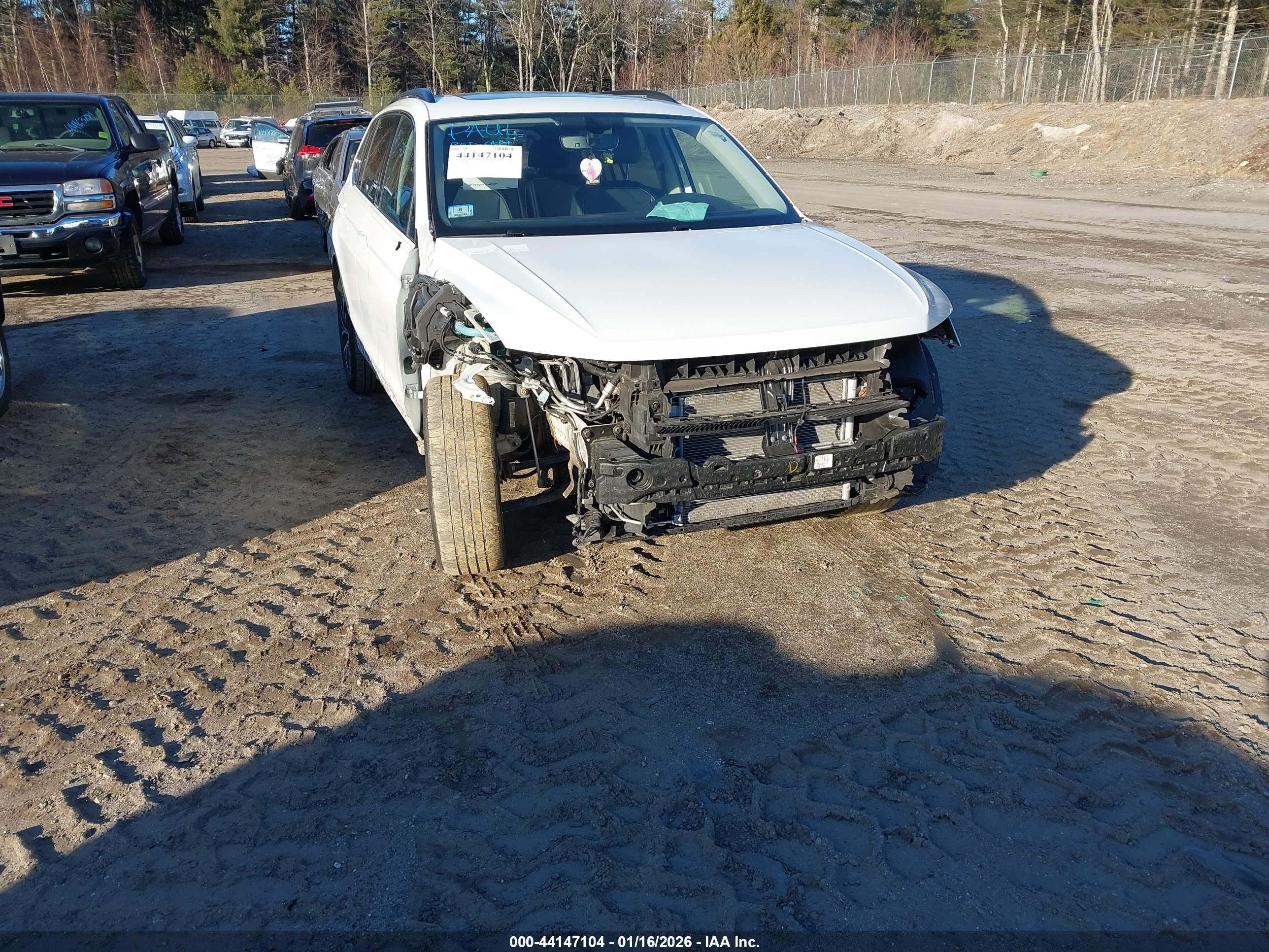 VOLKSWAGEN TIGUAN image 6