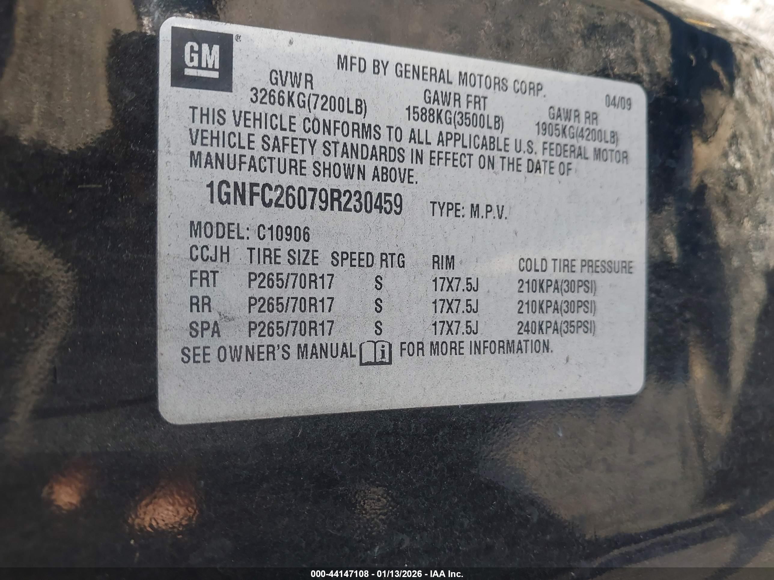 CHEVROLET SUBURBAN image 9