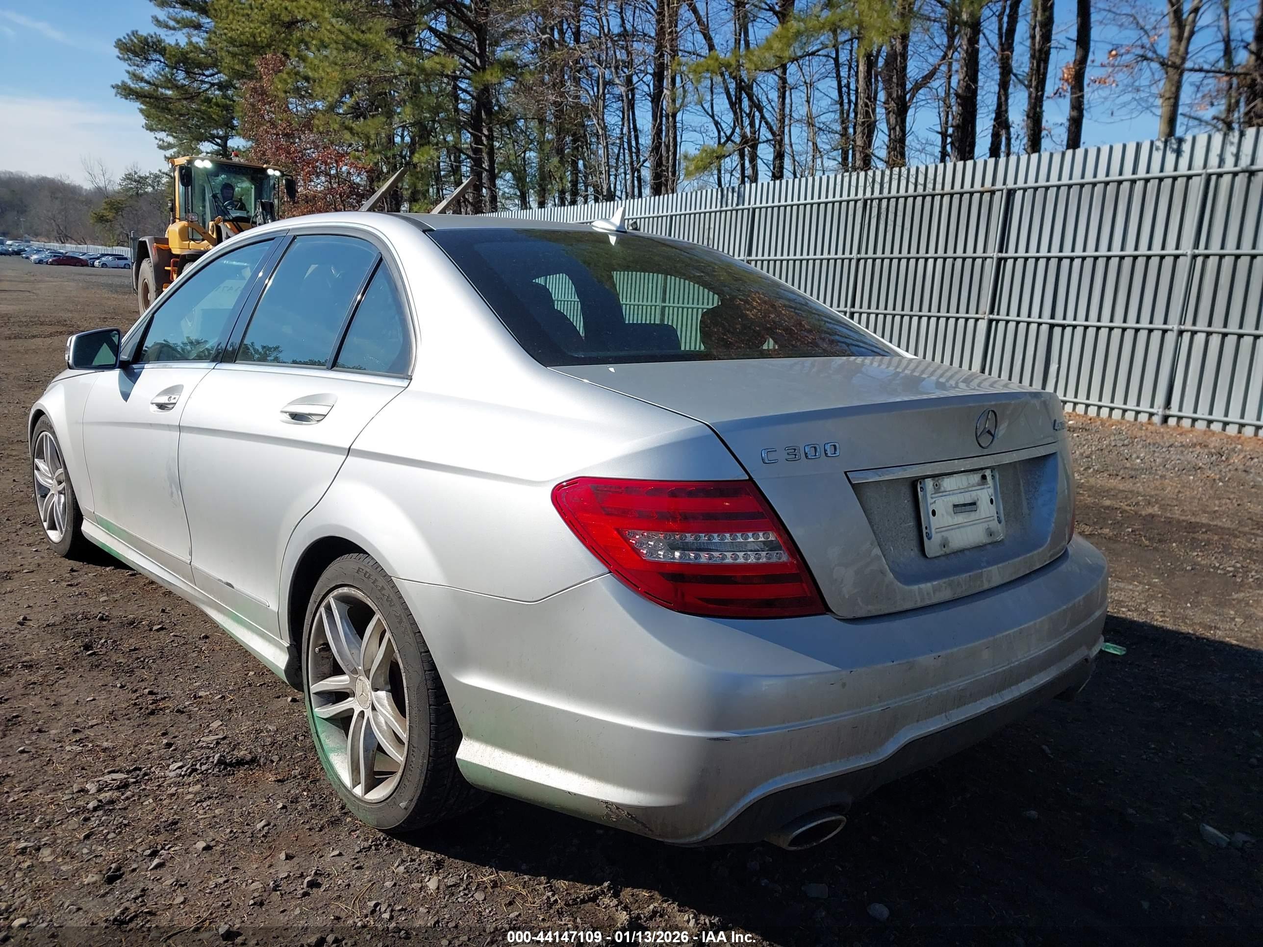 MERCEDES-BENZ C image 3