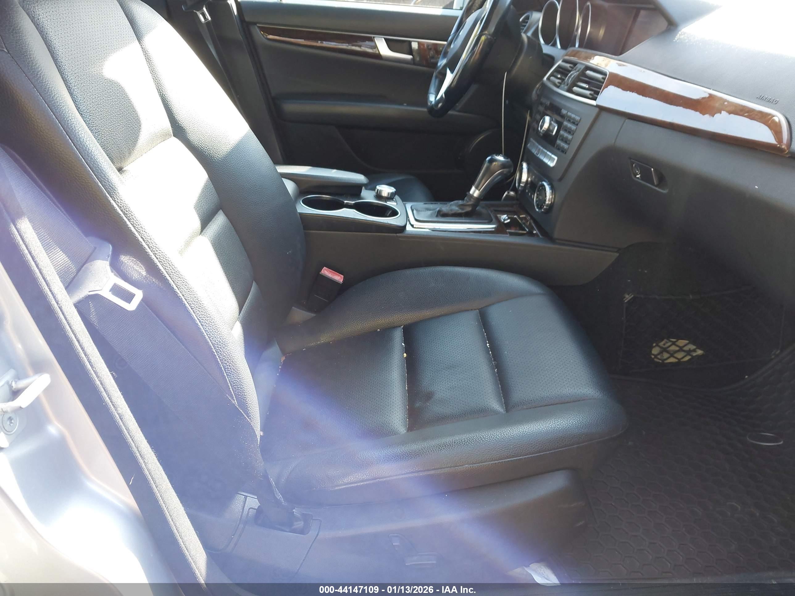 MERCEDES-BENZ C image 5