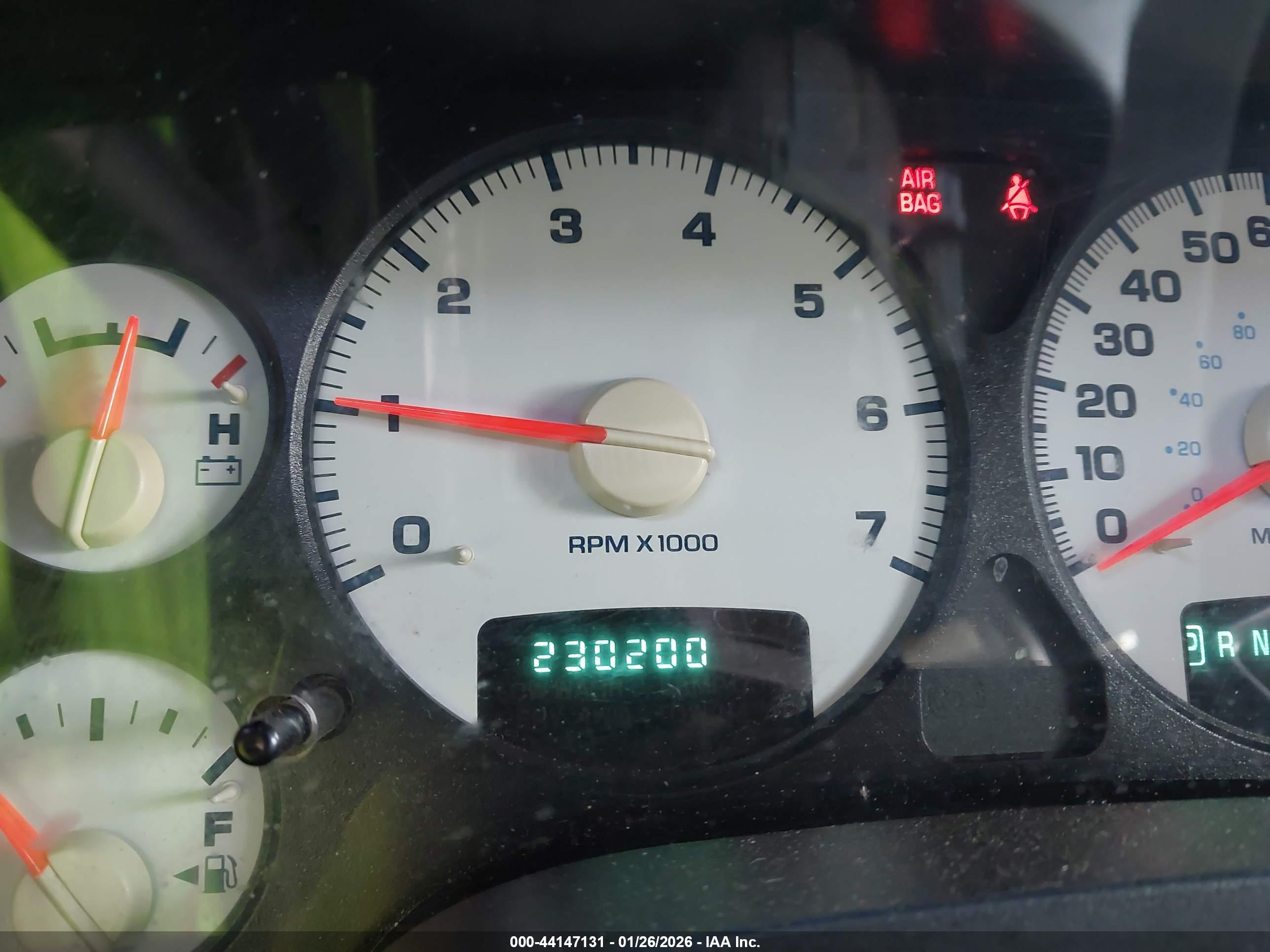 DODGE RAM image 7