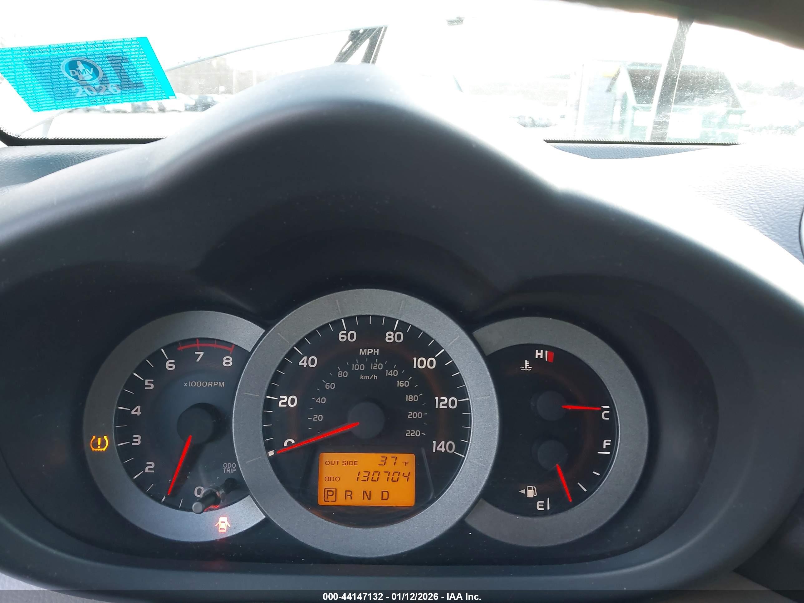 TOYOTA RAV4 image 7