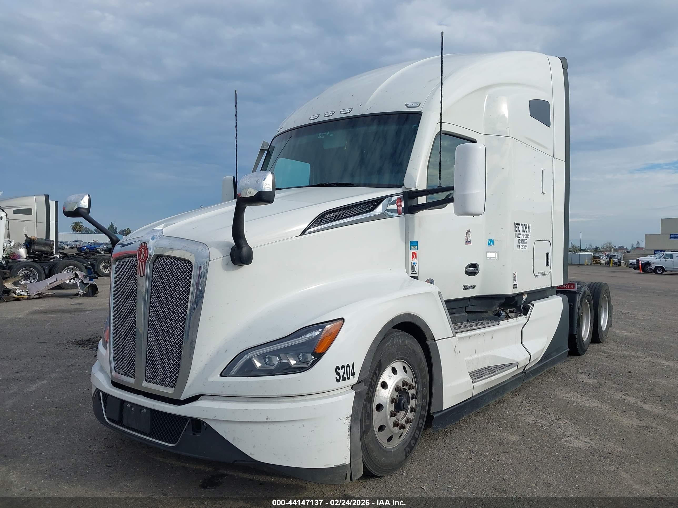 KENWORTH T680 image 2