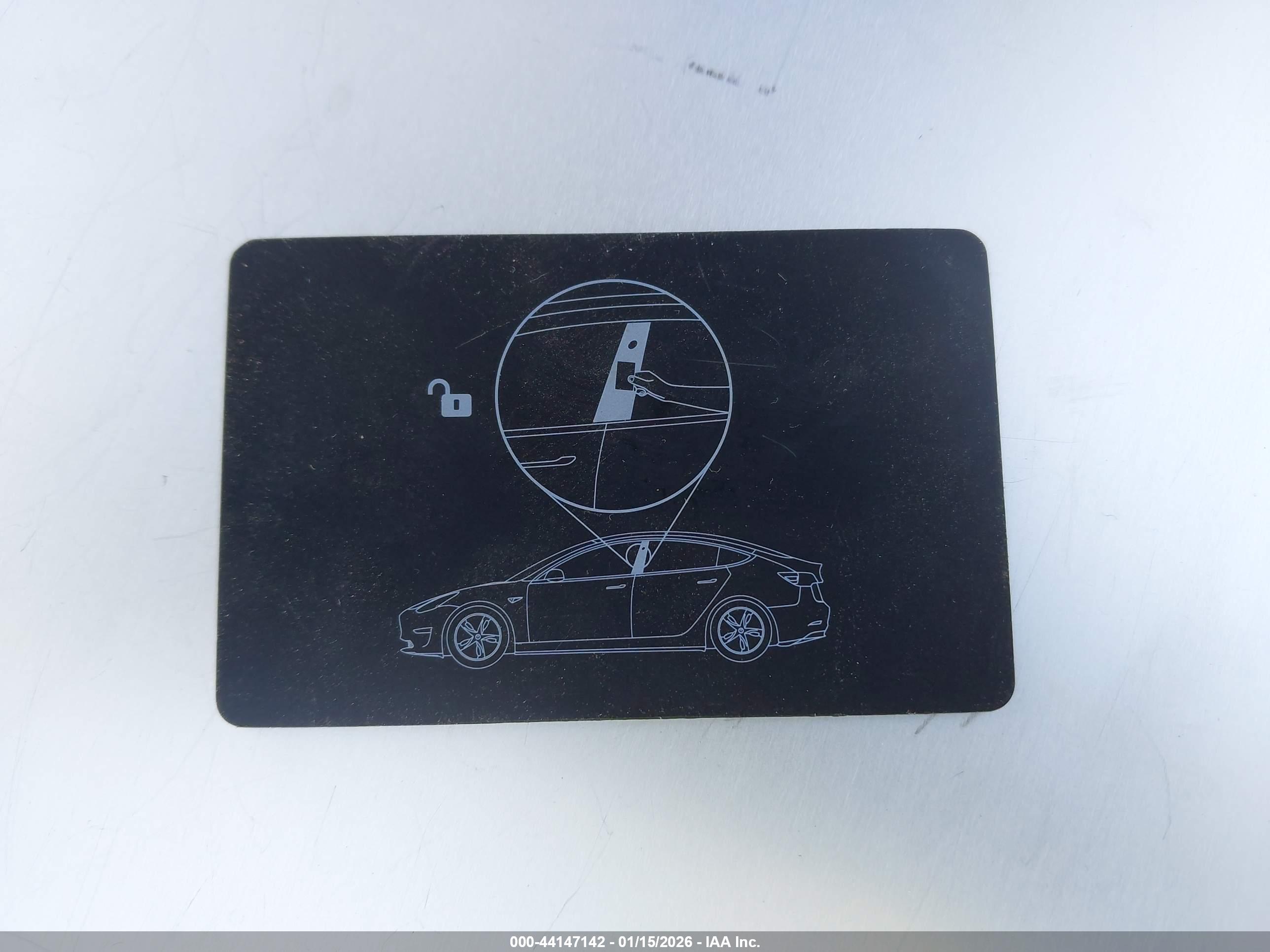 TESLA MODEL image 11