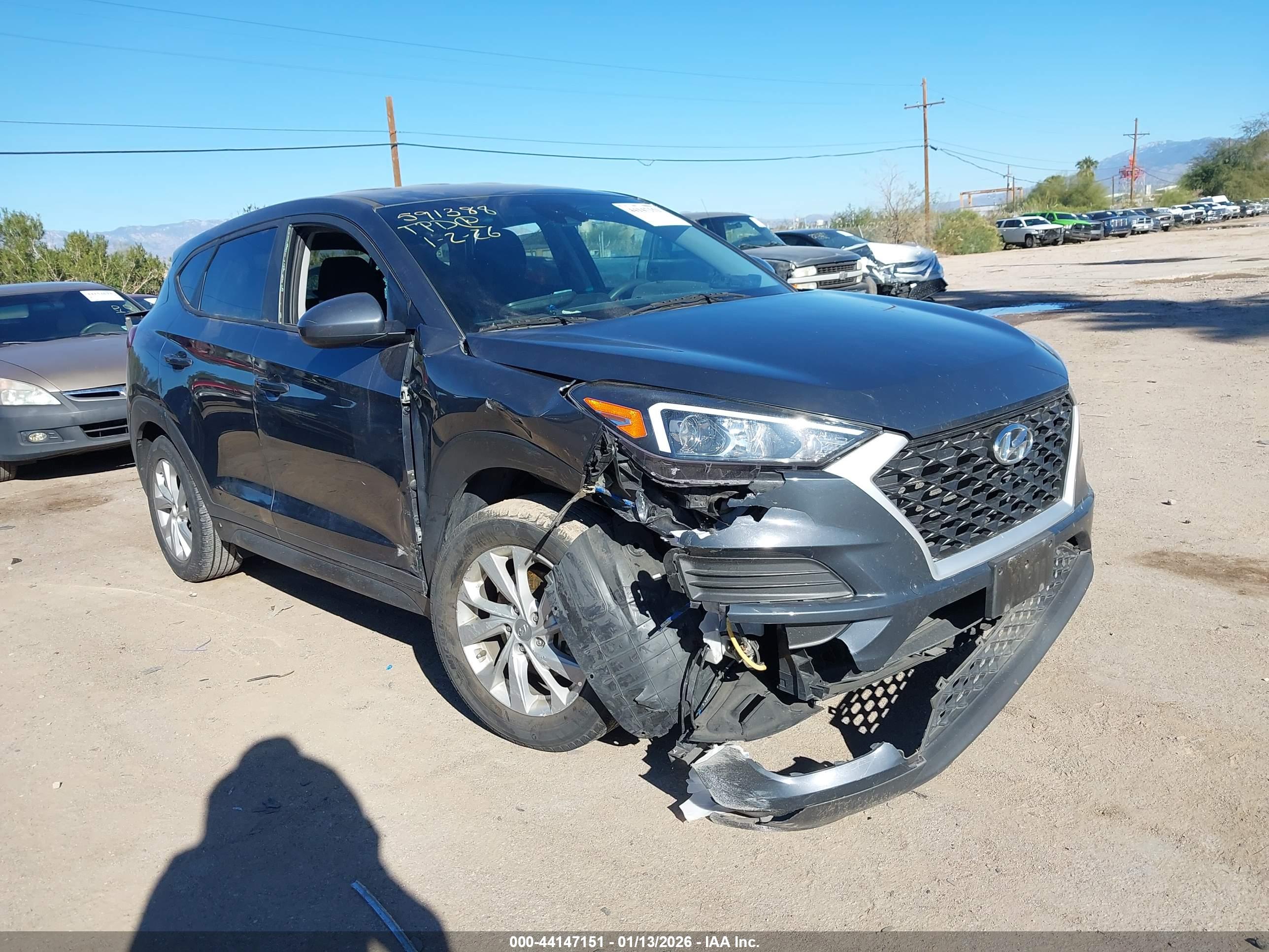 HYUNDAI TUCSON image 6