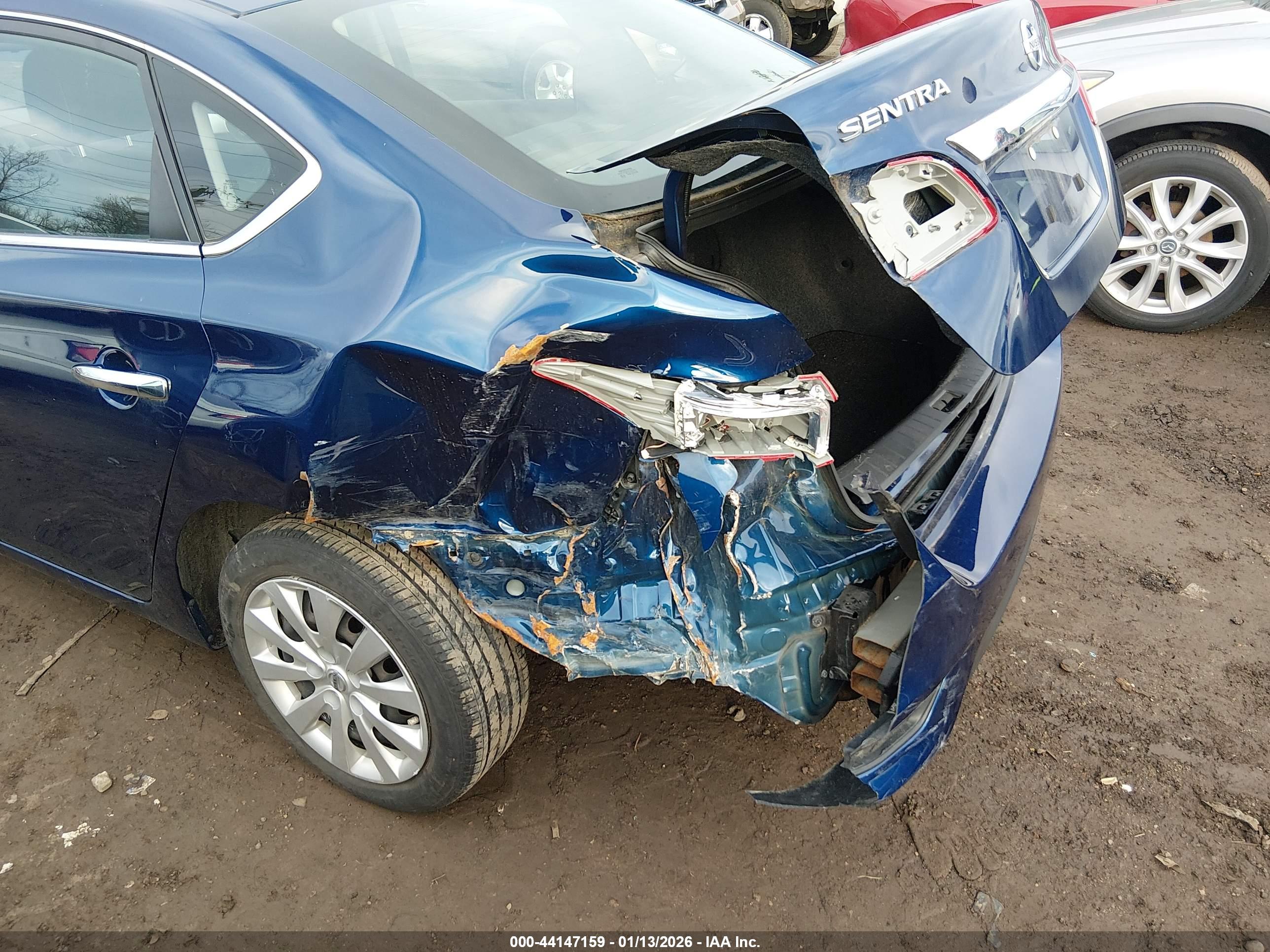 NISSAN SENTRA image 6
