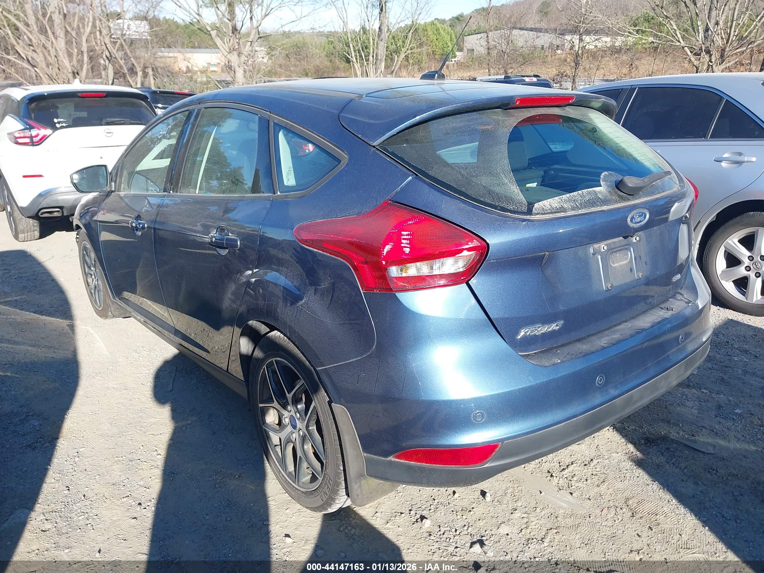 FORD FOCUS image 3