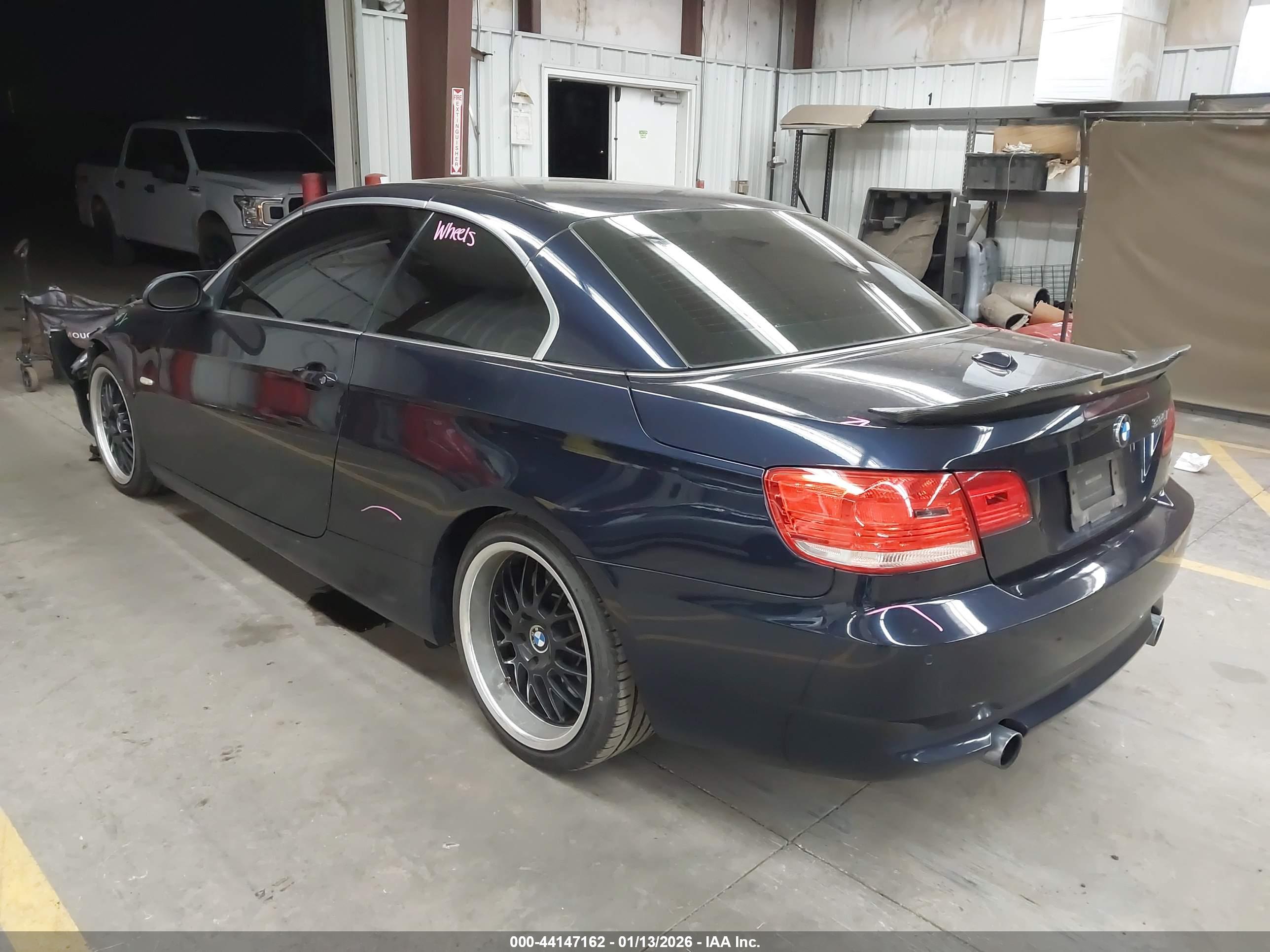 BMW 335I image 3