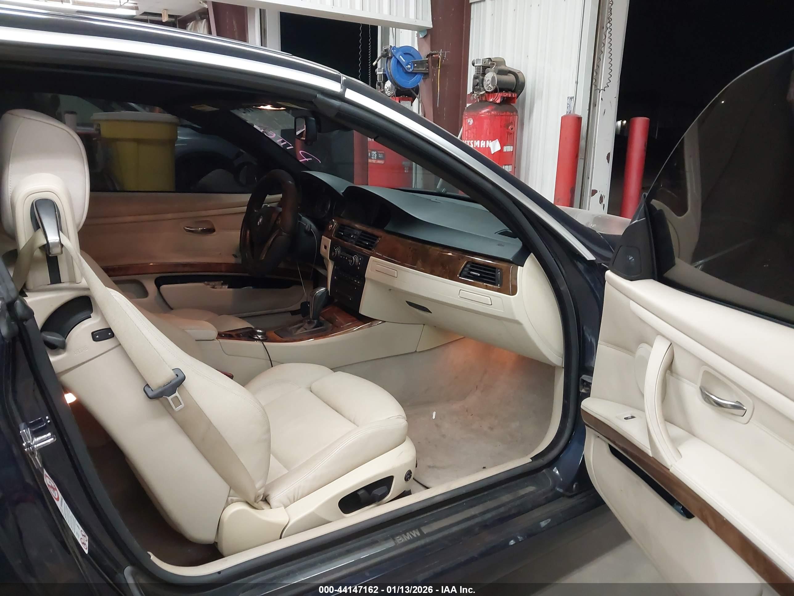 BMW 335I image 5