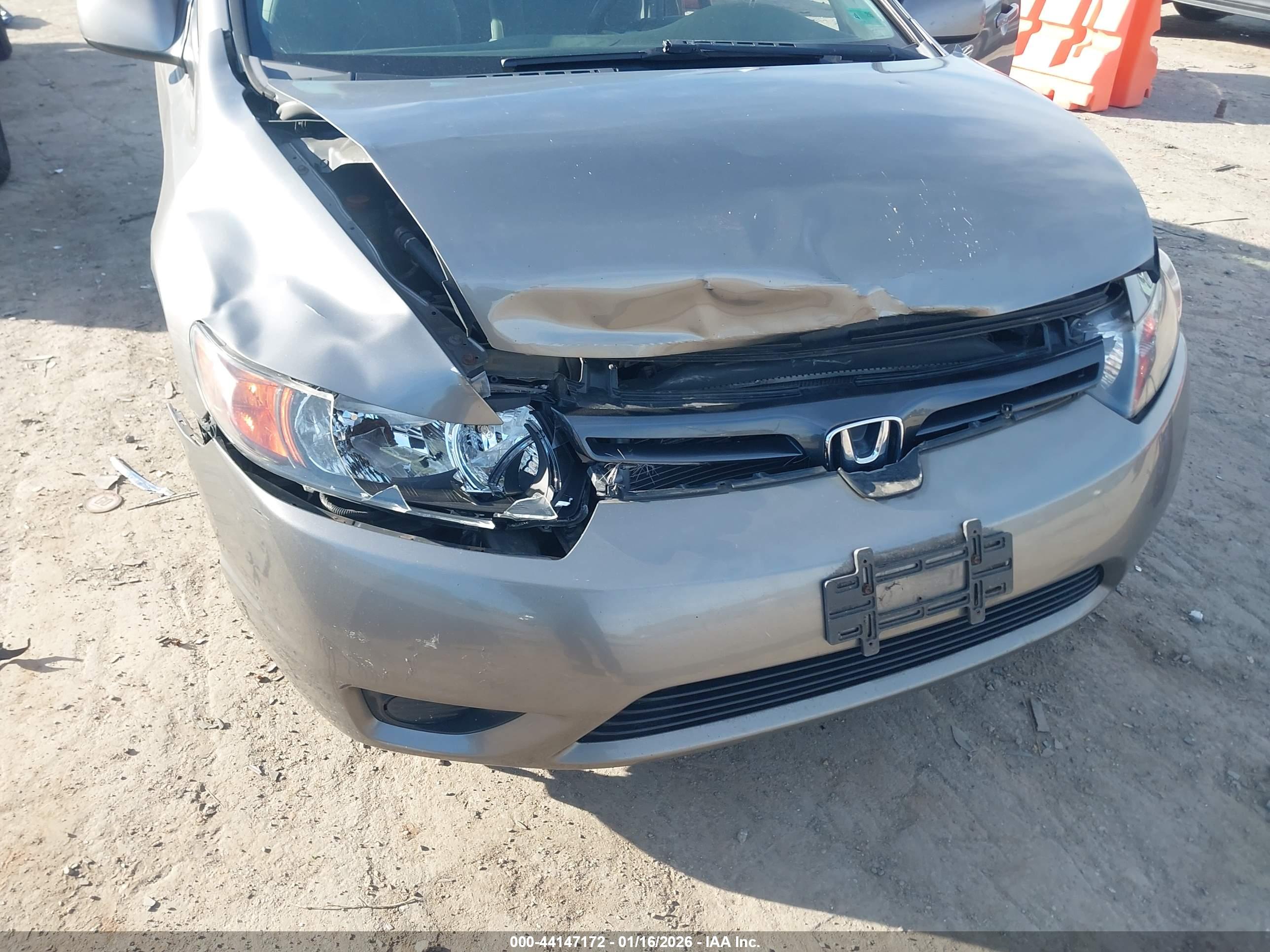 HONDA CIVIC image 6