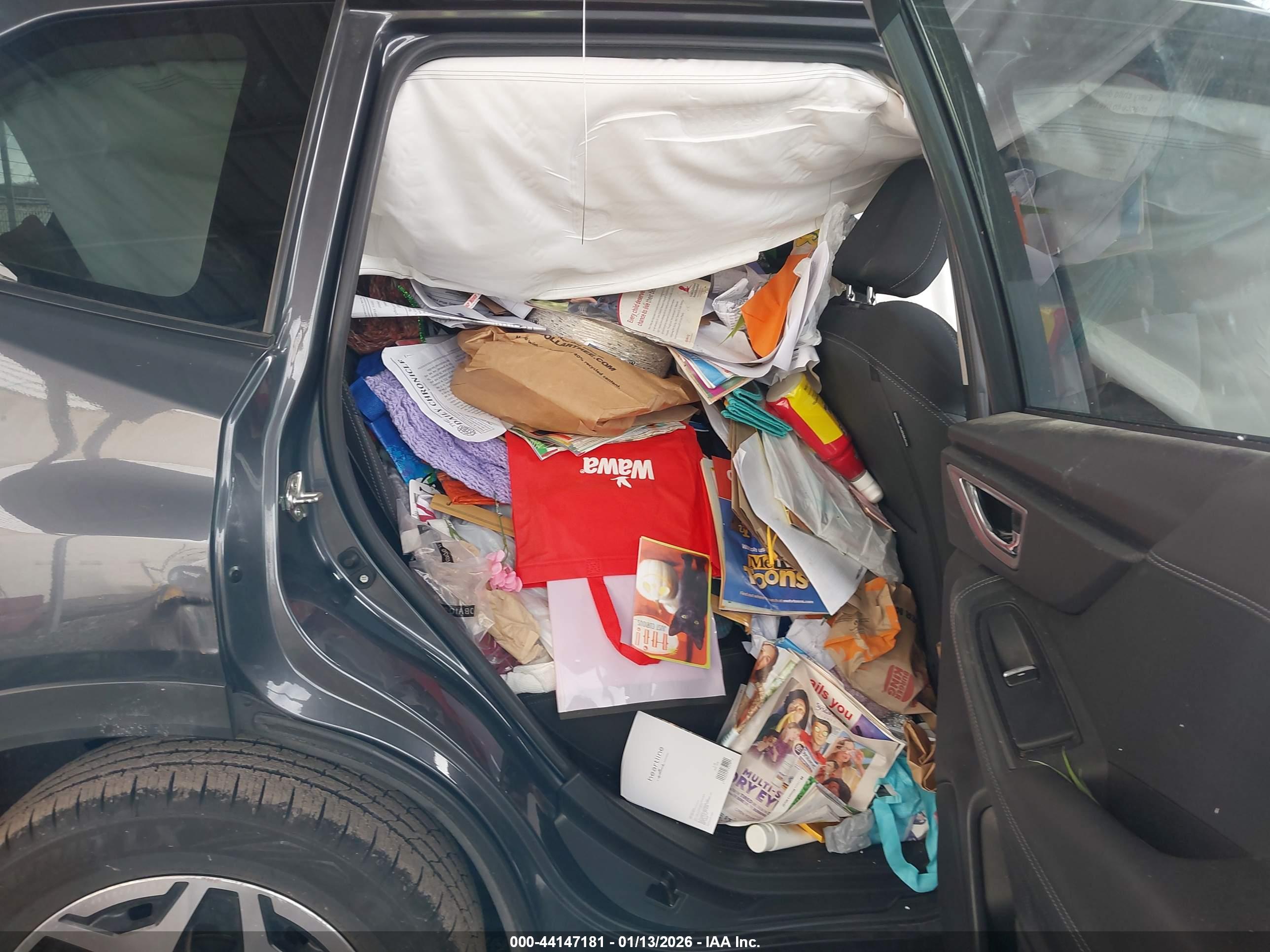 SUBARU FORESTER image 8