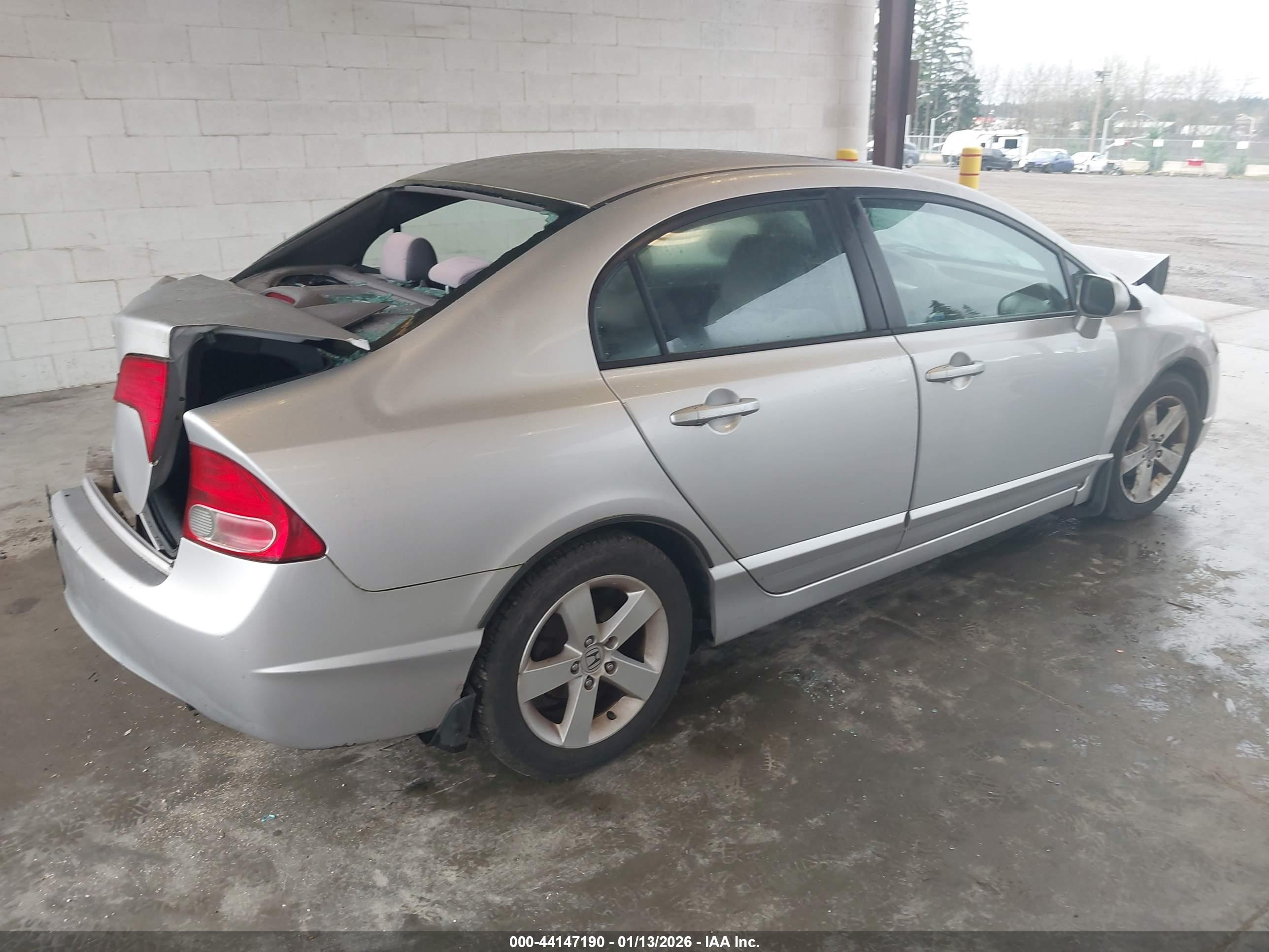 HONDA CIVIC image 4