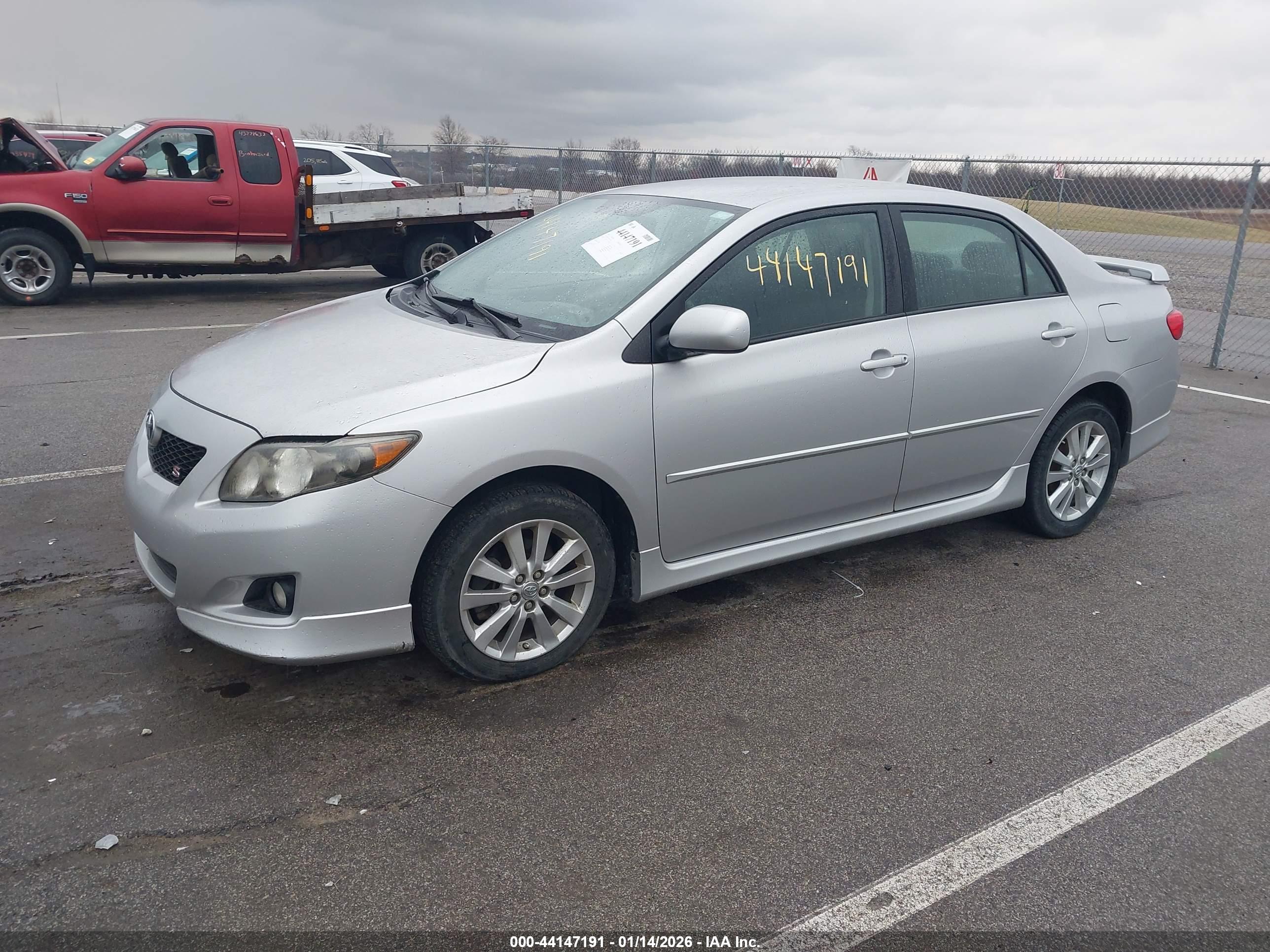 TOYOTA COROLLA image 2
