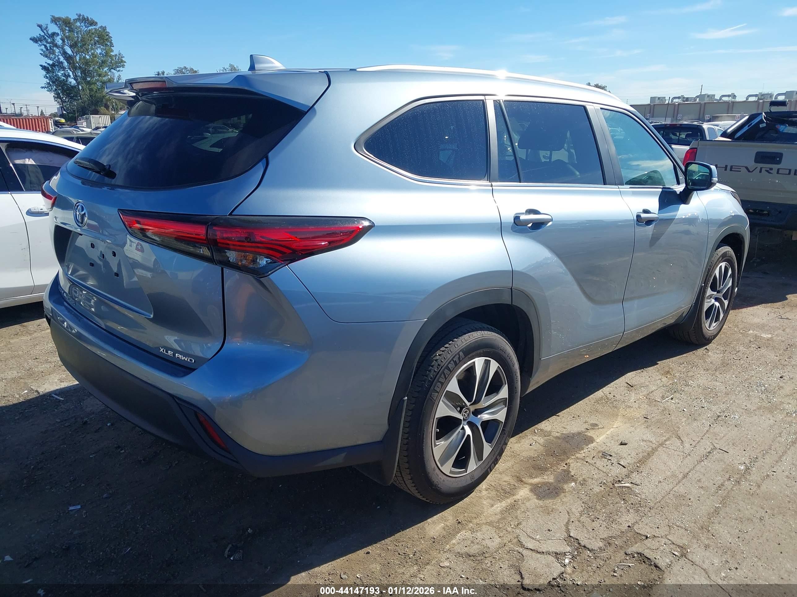 TOYOTA HIGHLANDER image 4