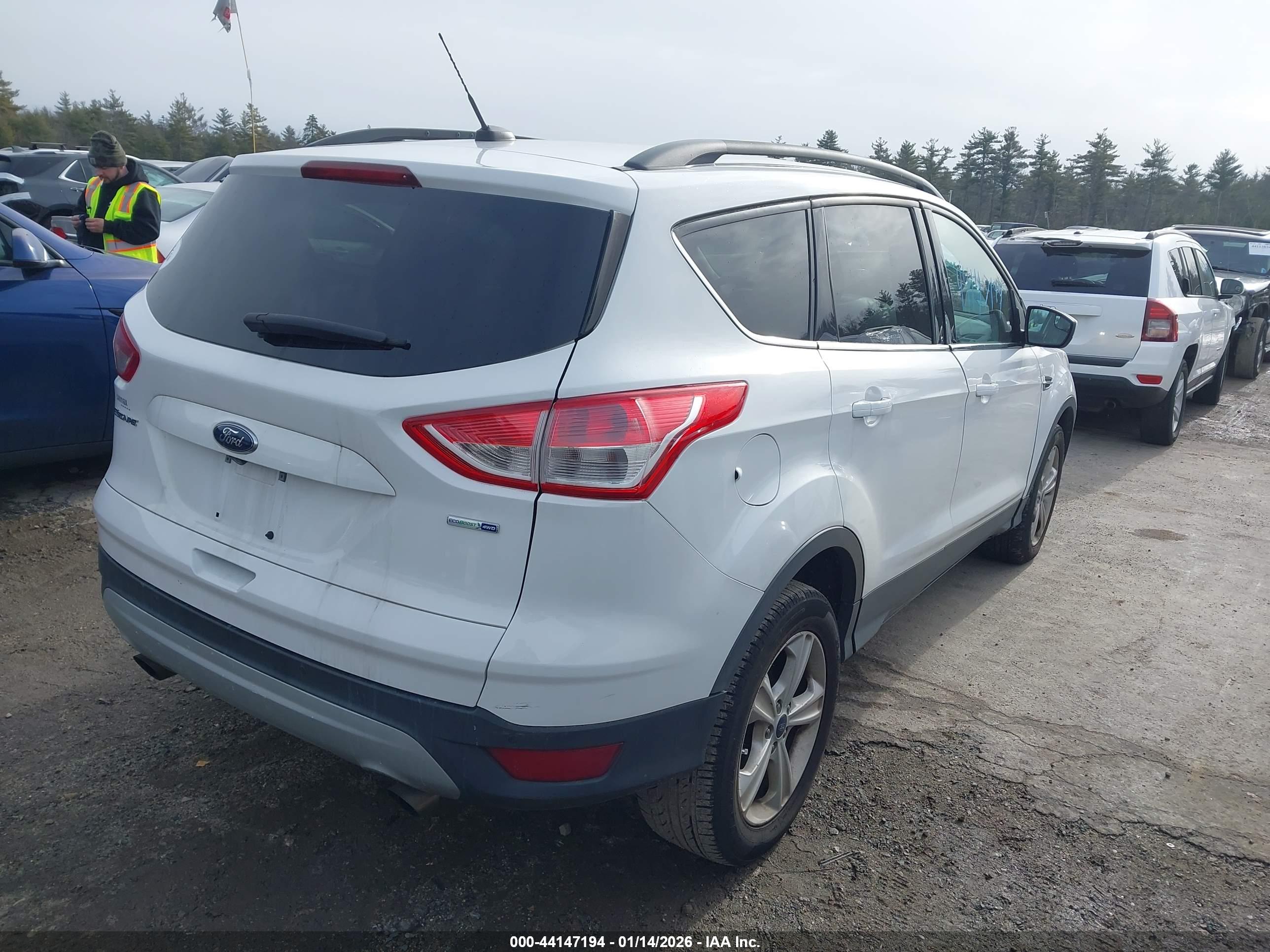 FORD ESCAPE image 4