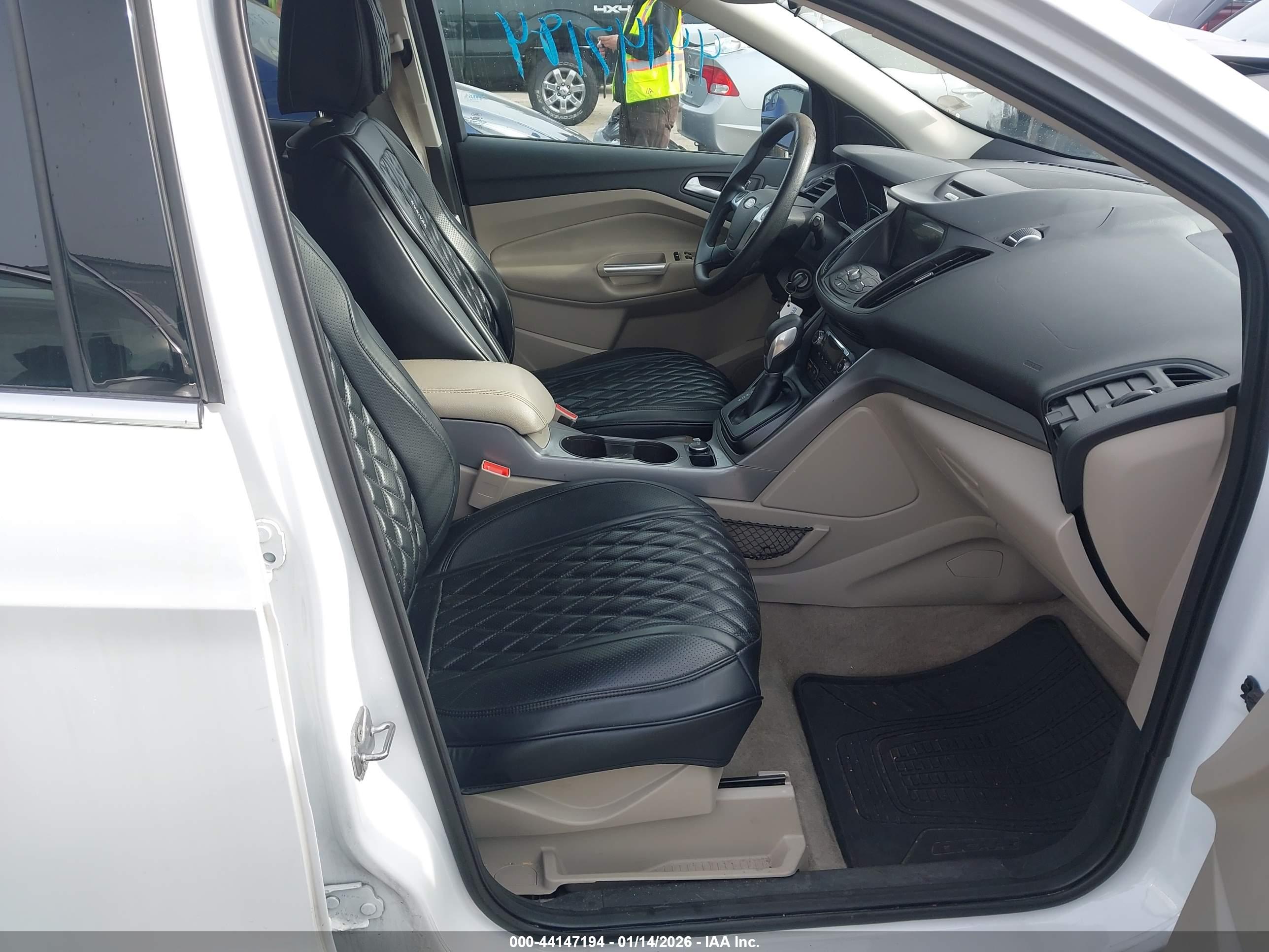 FORD ESCAPE image 5