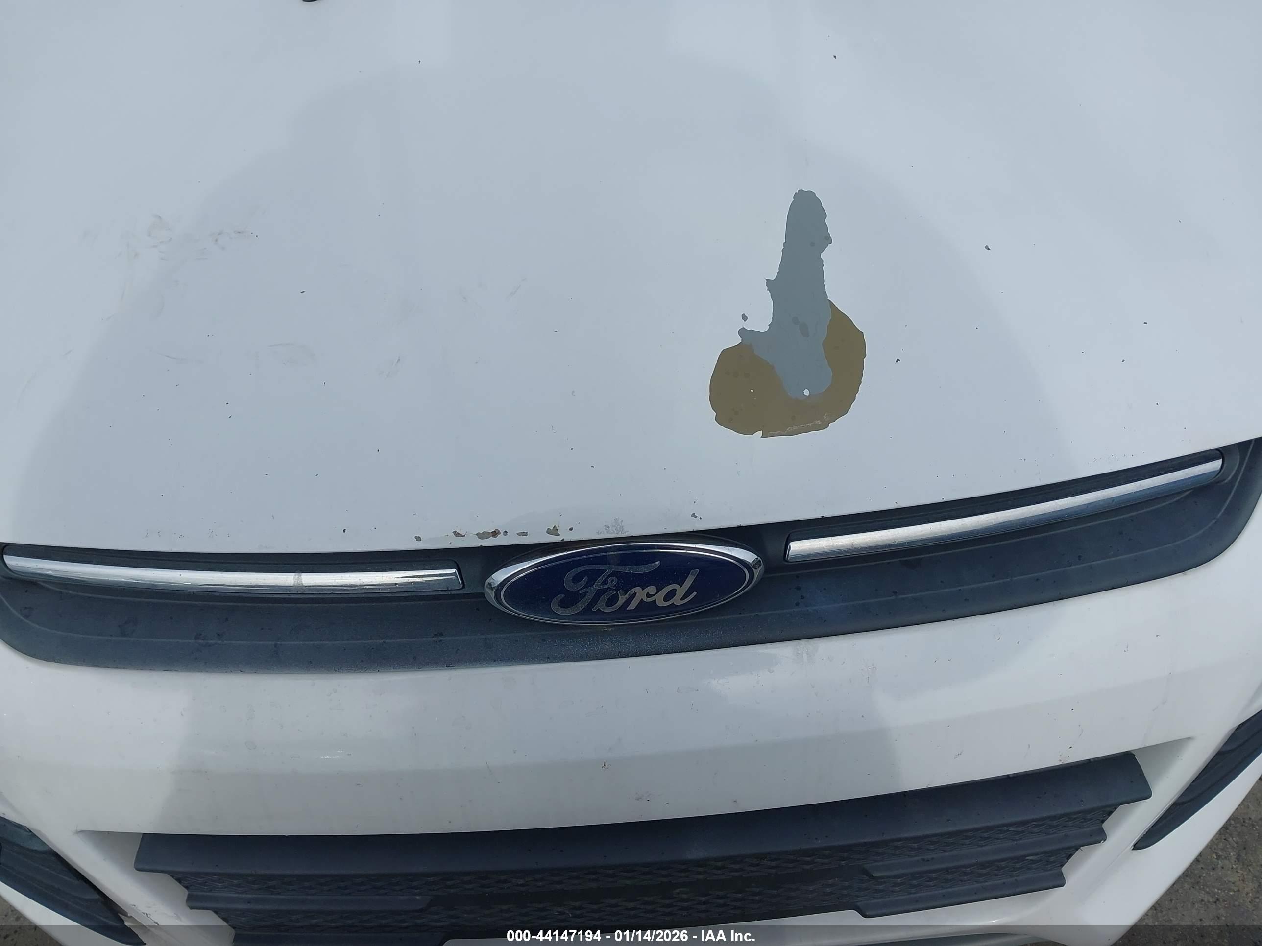 FORD ESCAPE image 6