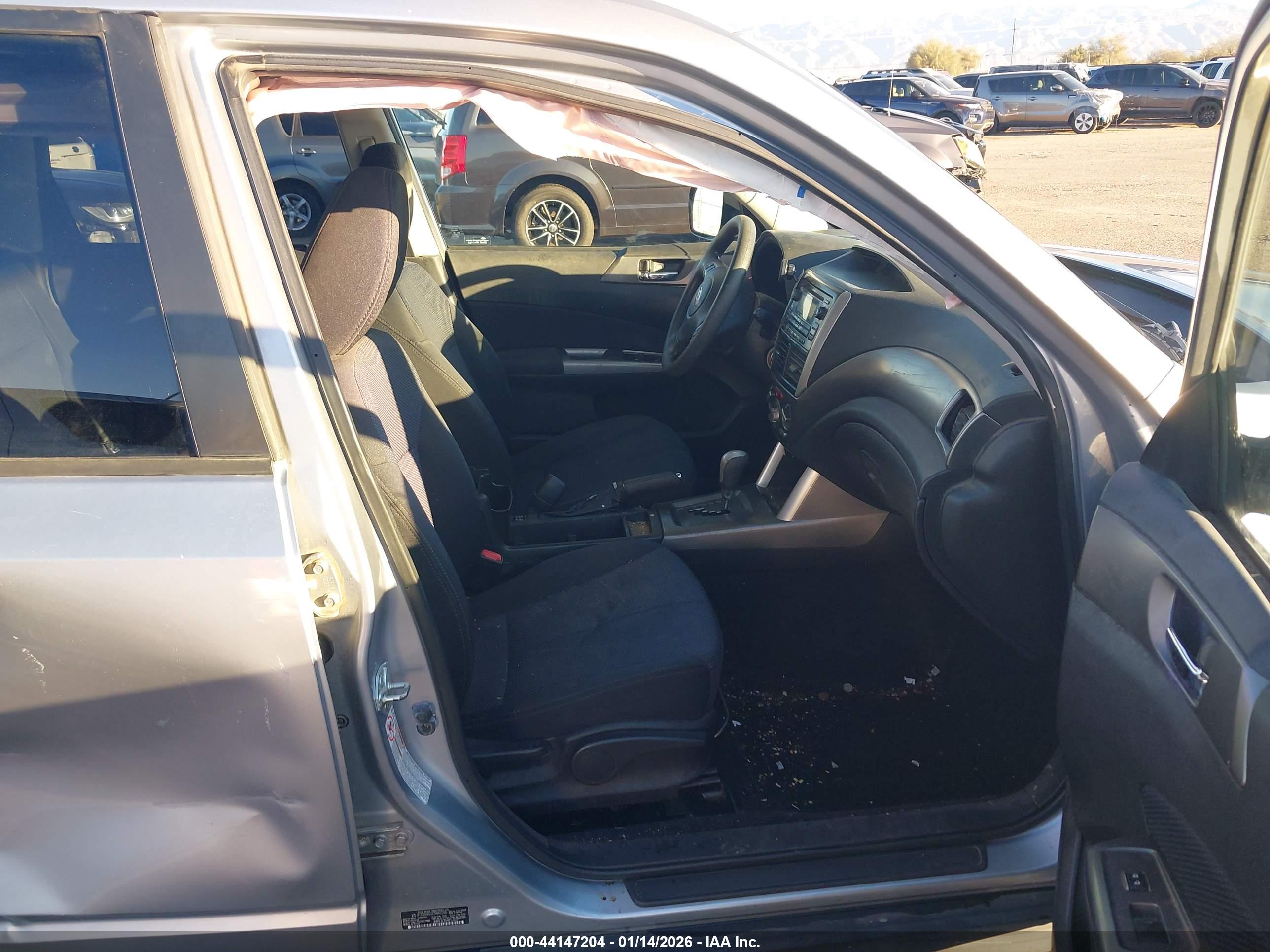 SUBARU FORESTER image 5