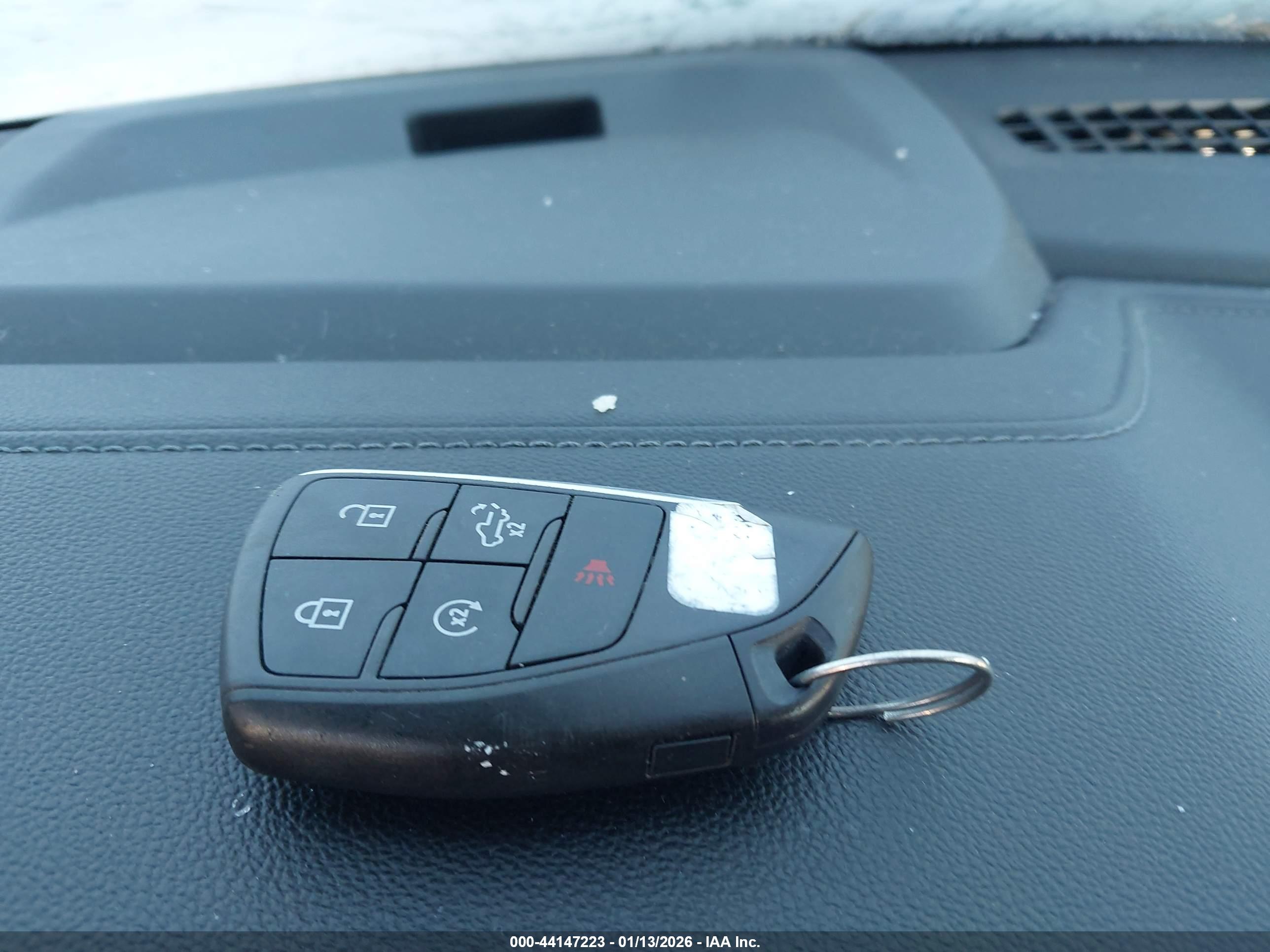 GMC SIERRA image 11