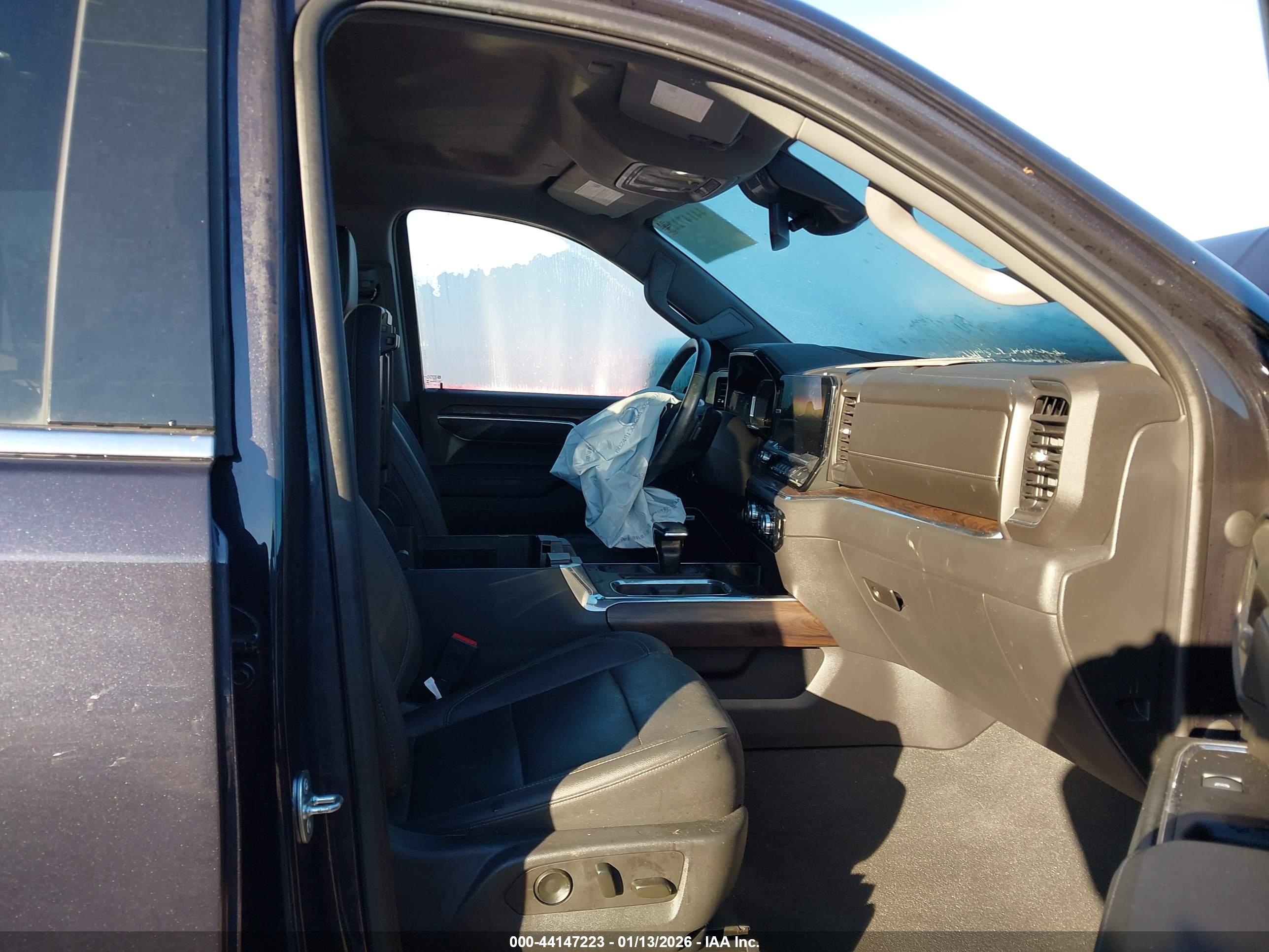 GMC SIERRA image 5