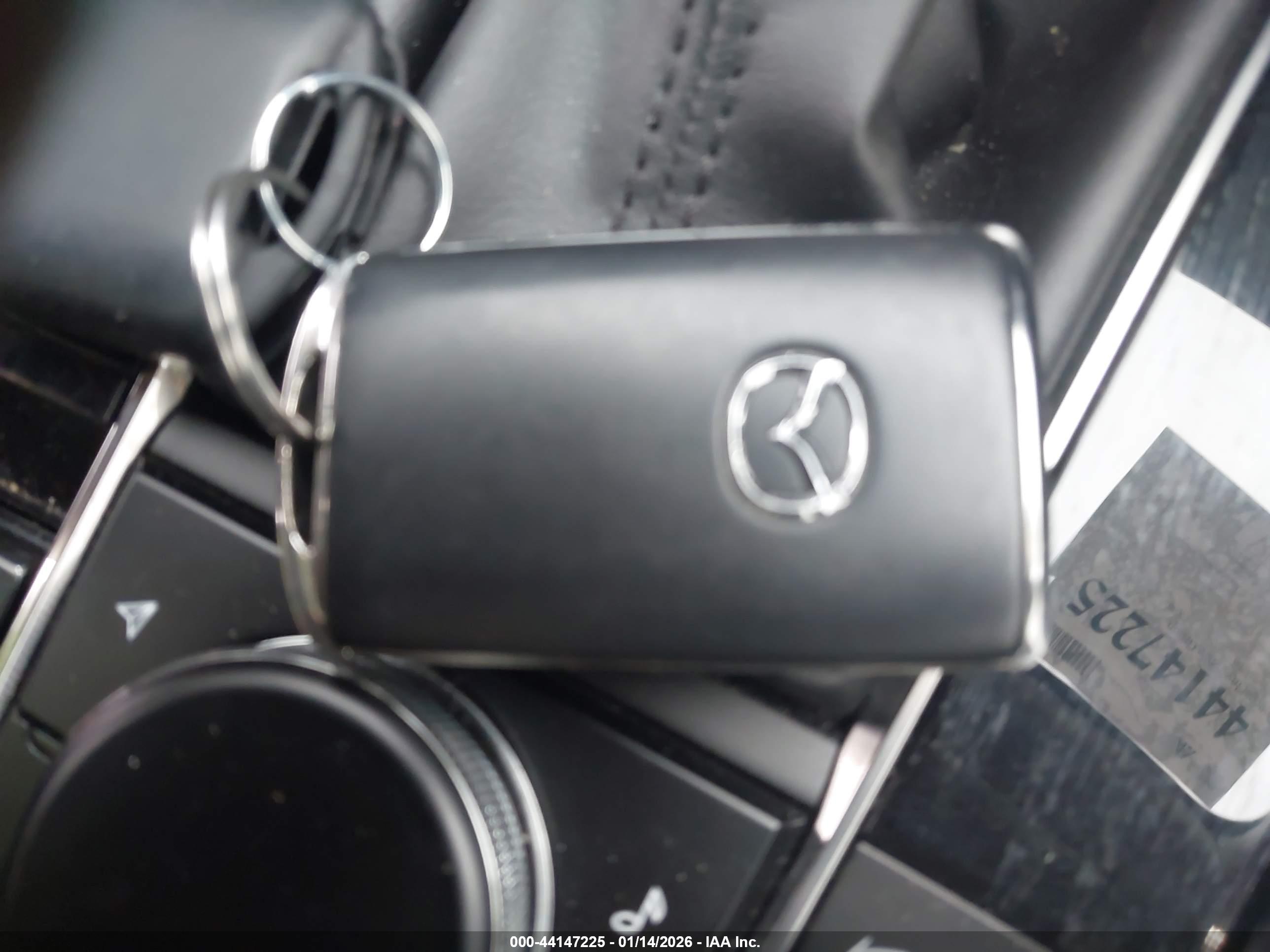 MAZDA CX-30 image 11