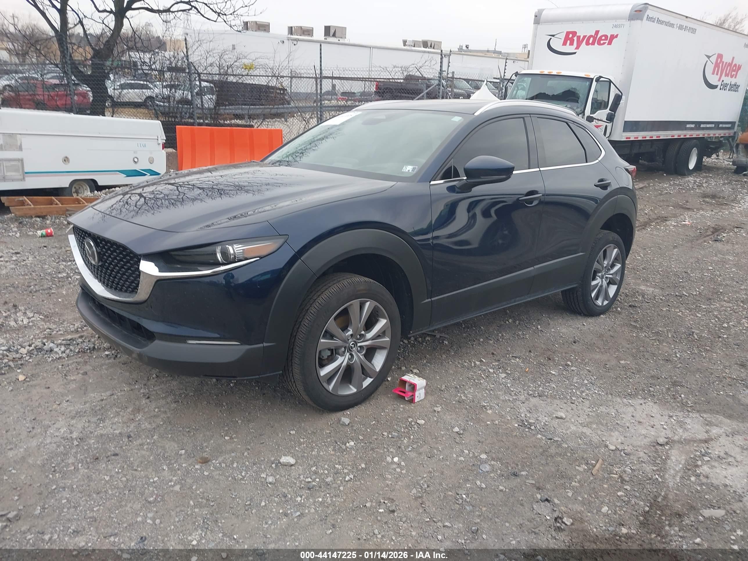 MAZDA CX-30 image 2