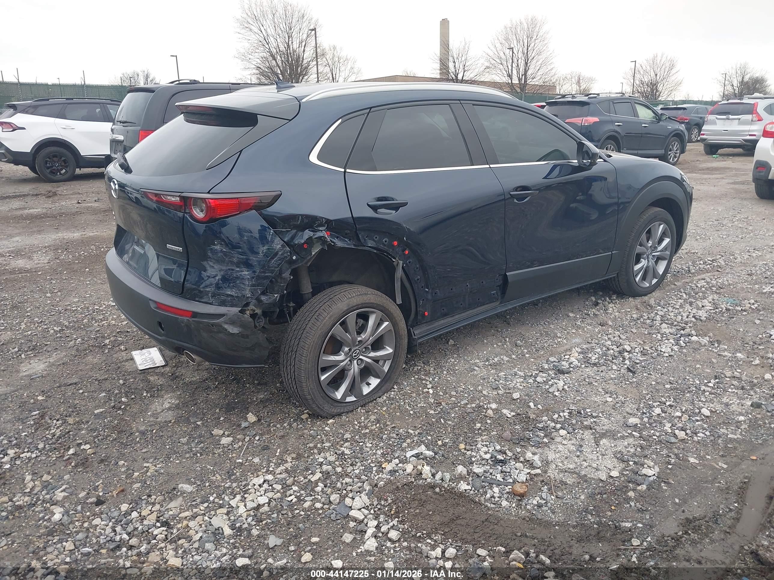 MAZDA CX-30 image 4
