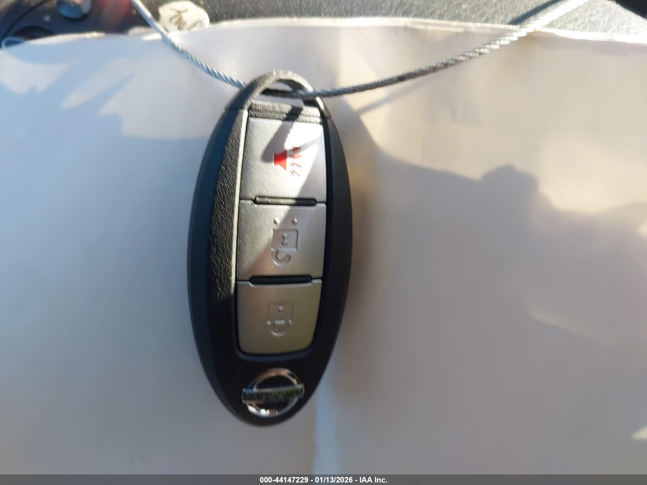 NISSAN MURANO image 11