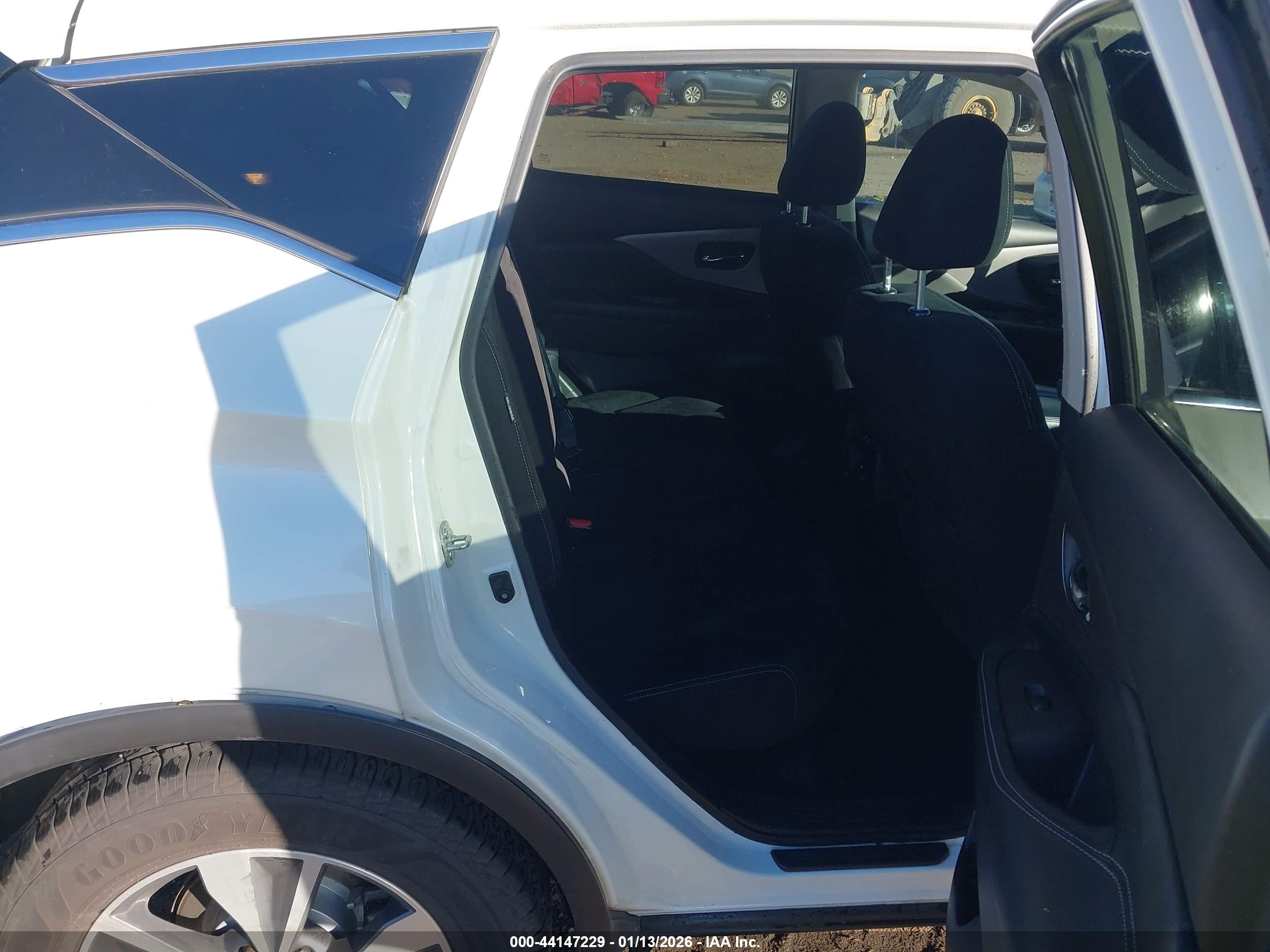 NISSAN MURANO image 8