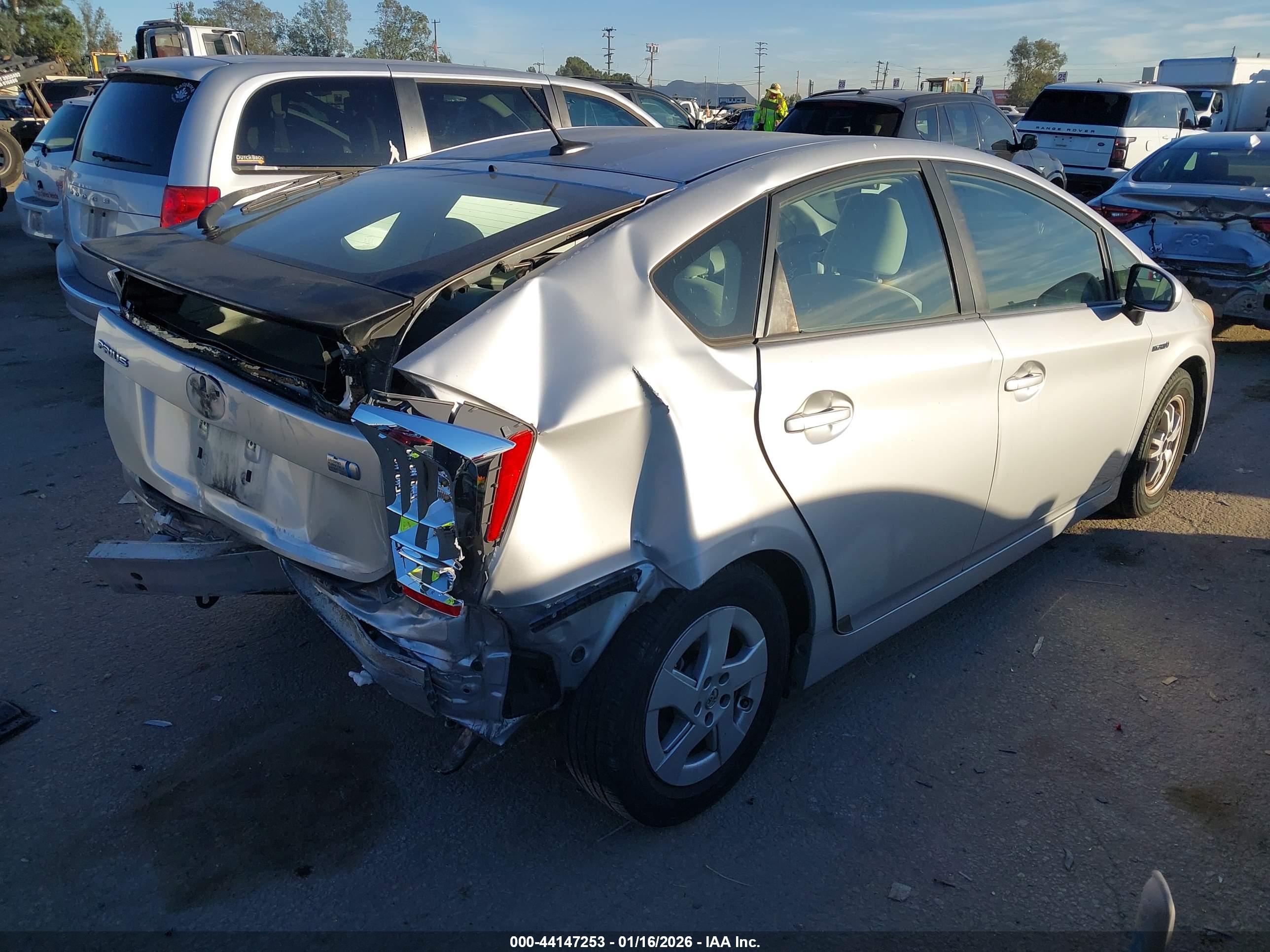 TOYOTA PRIUS image 4