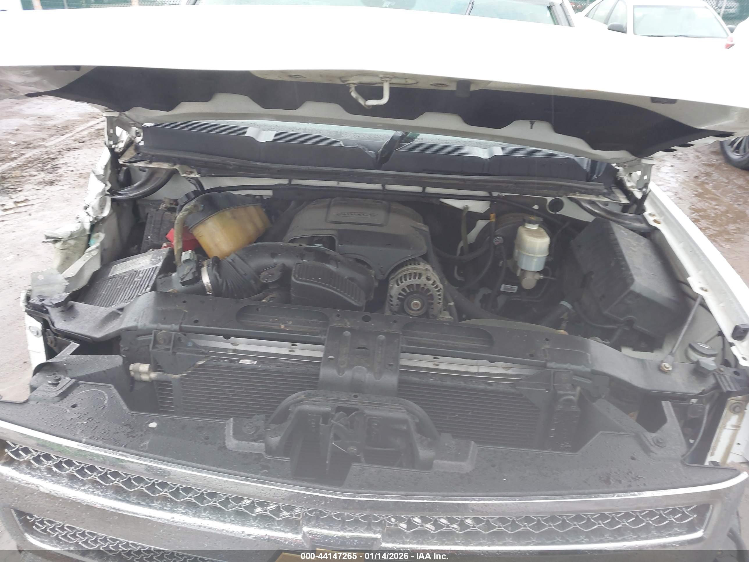 CHEVROLET SILVERADO image 10