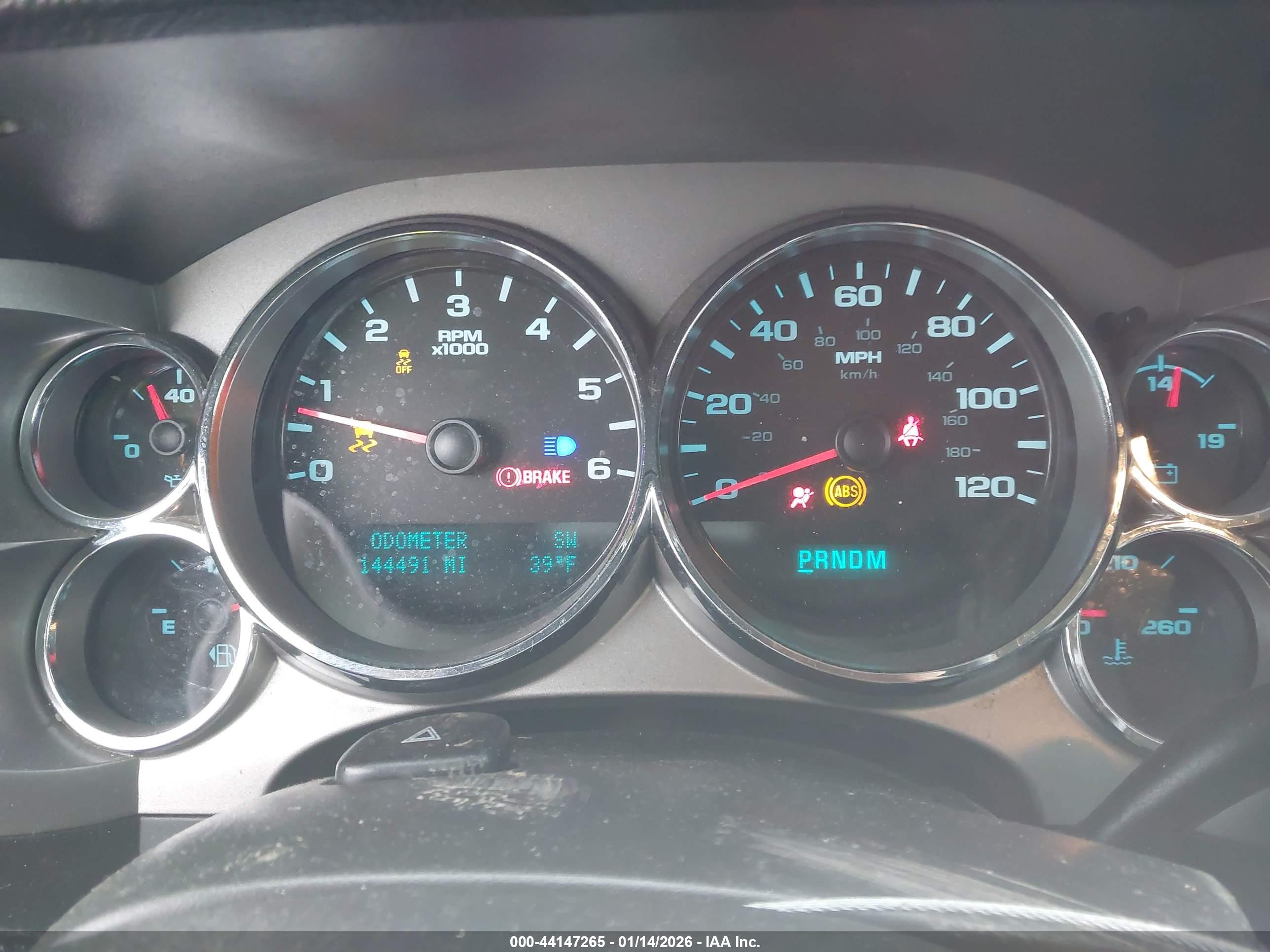 CHEVROLET SILVERADO image 7