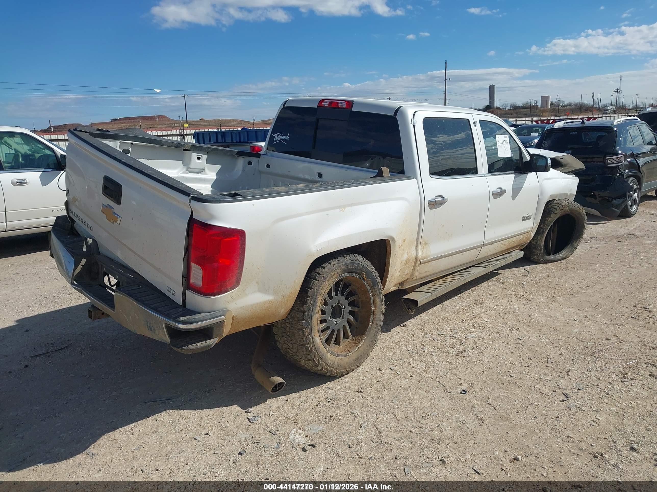 CHEVROLET SILVERADO image 4