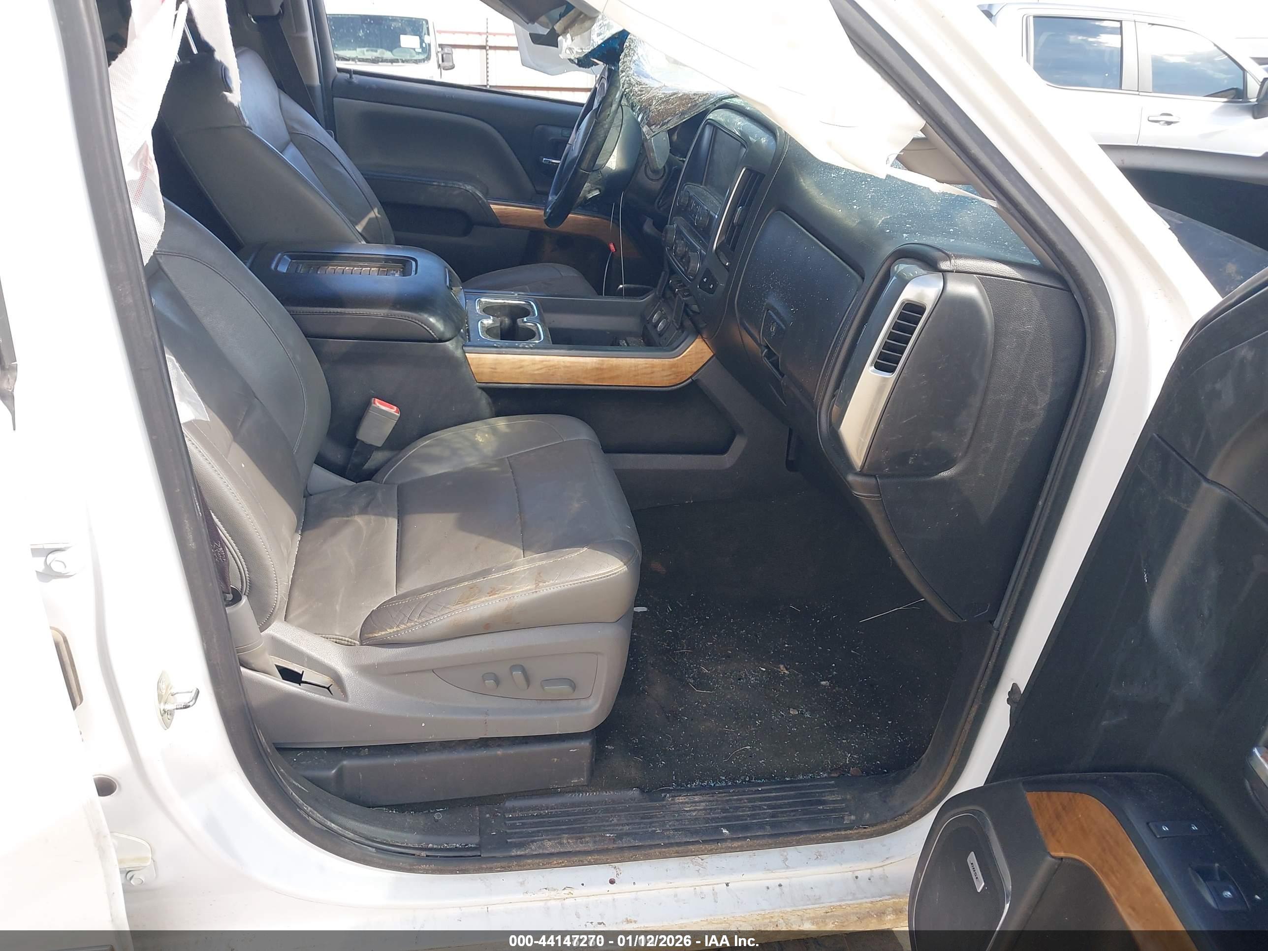 CHEVROLET SILVERADO image 5