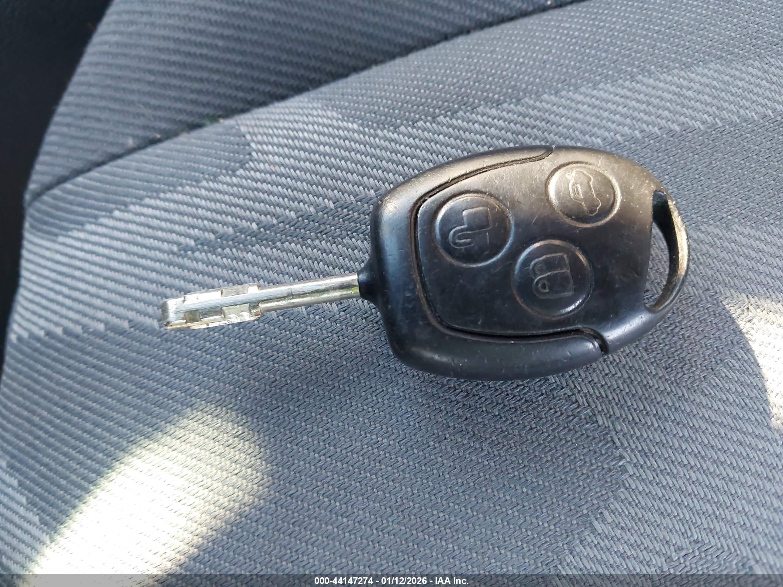 FORD TRANSIT image 11