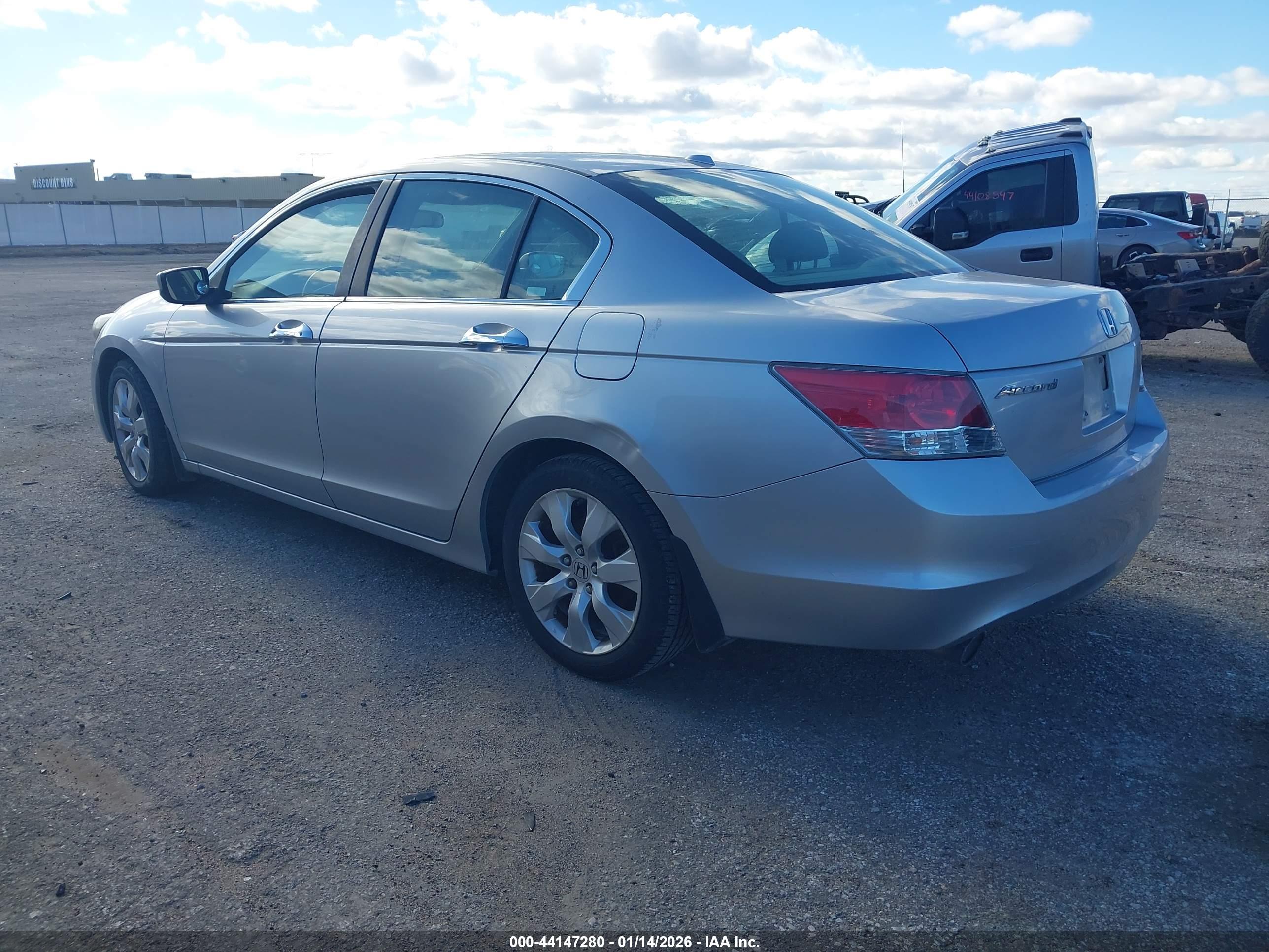 HONDA ACCORD image 3